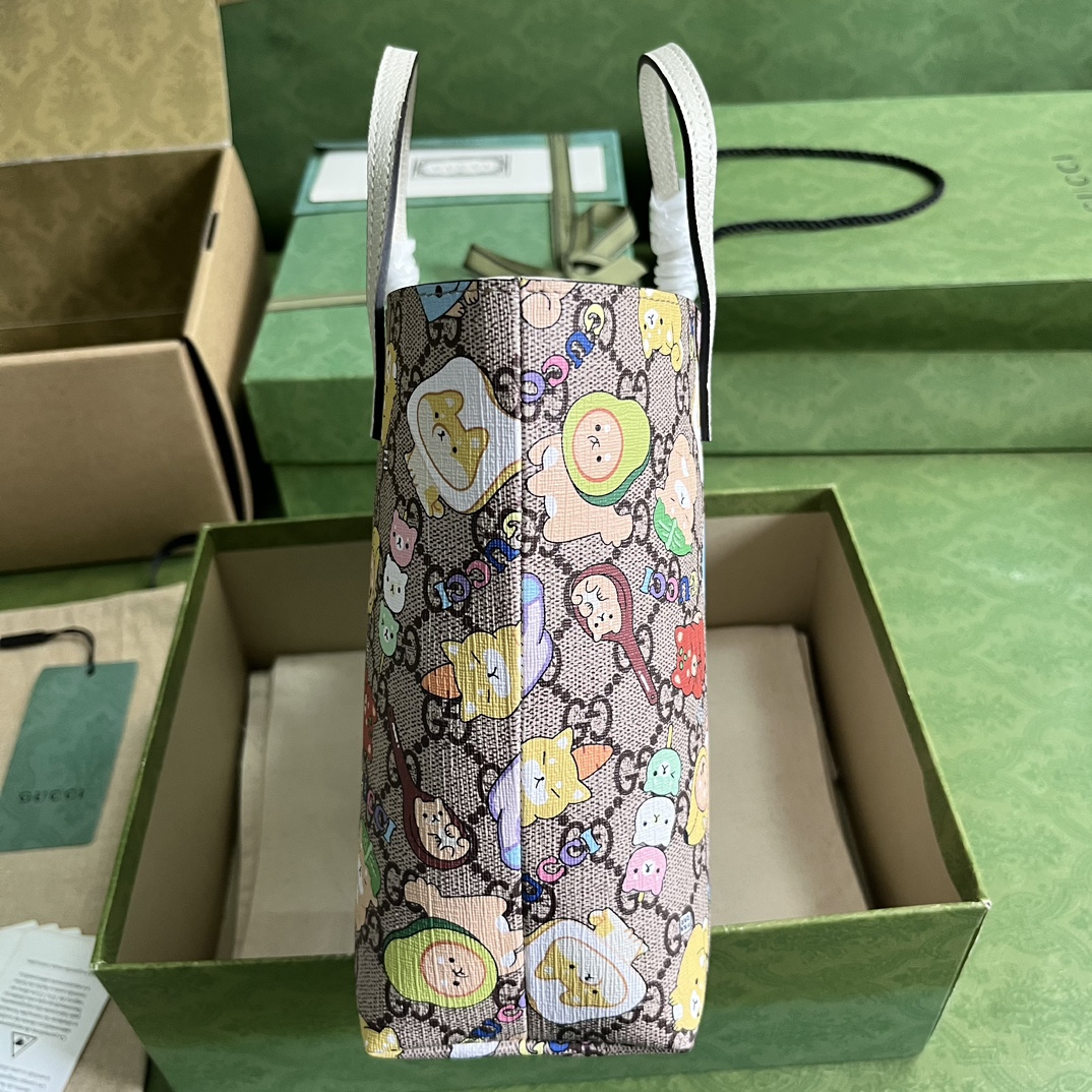 型號 410812尺寸 21*20*10cm 顏色 白色 動物圖案pvc兒童包GUUCCCI 古奇￥880-頂級1:1精品<a href=