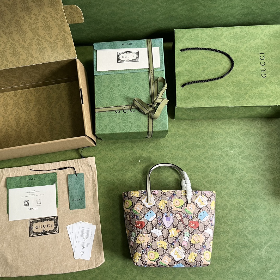 型號 410812尺寸 21*20*10cm 顏色 白色 動物圖案pvc兒童包GUUCCCI 古奇￥880-頂級1:1精品高仿包包香港台灣批發價格推薦微信哪裡買