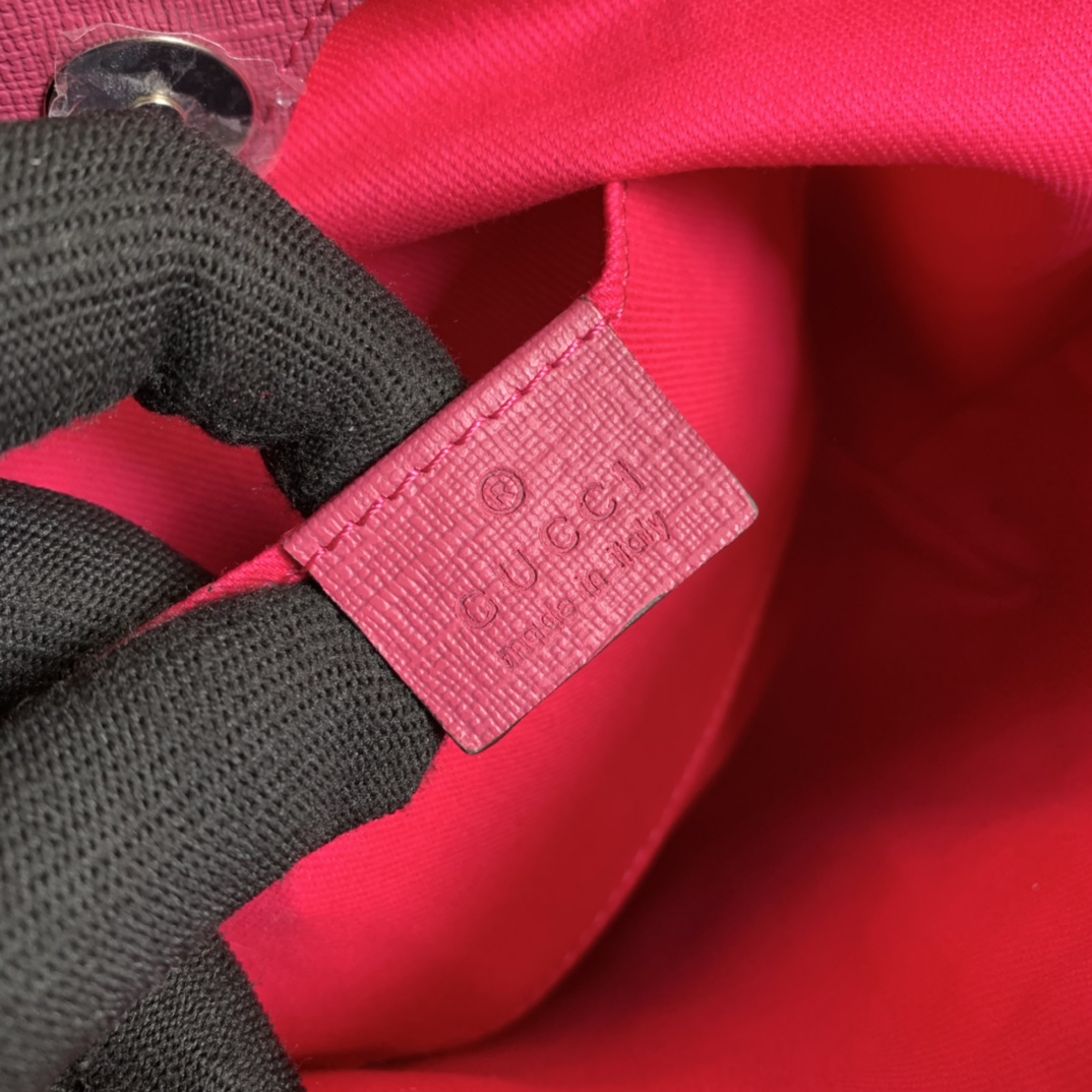 型號 410812尺寸 21*20*10cm顏色 白雪公主 印花GUUCCCI 古奇兒童包￥880-頂級1:1精品高仿包包香港台灣批發價格推薦微信哪裡買