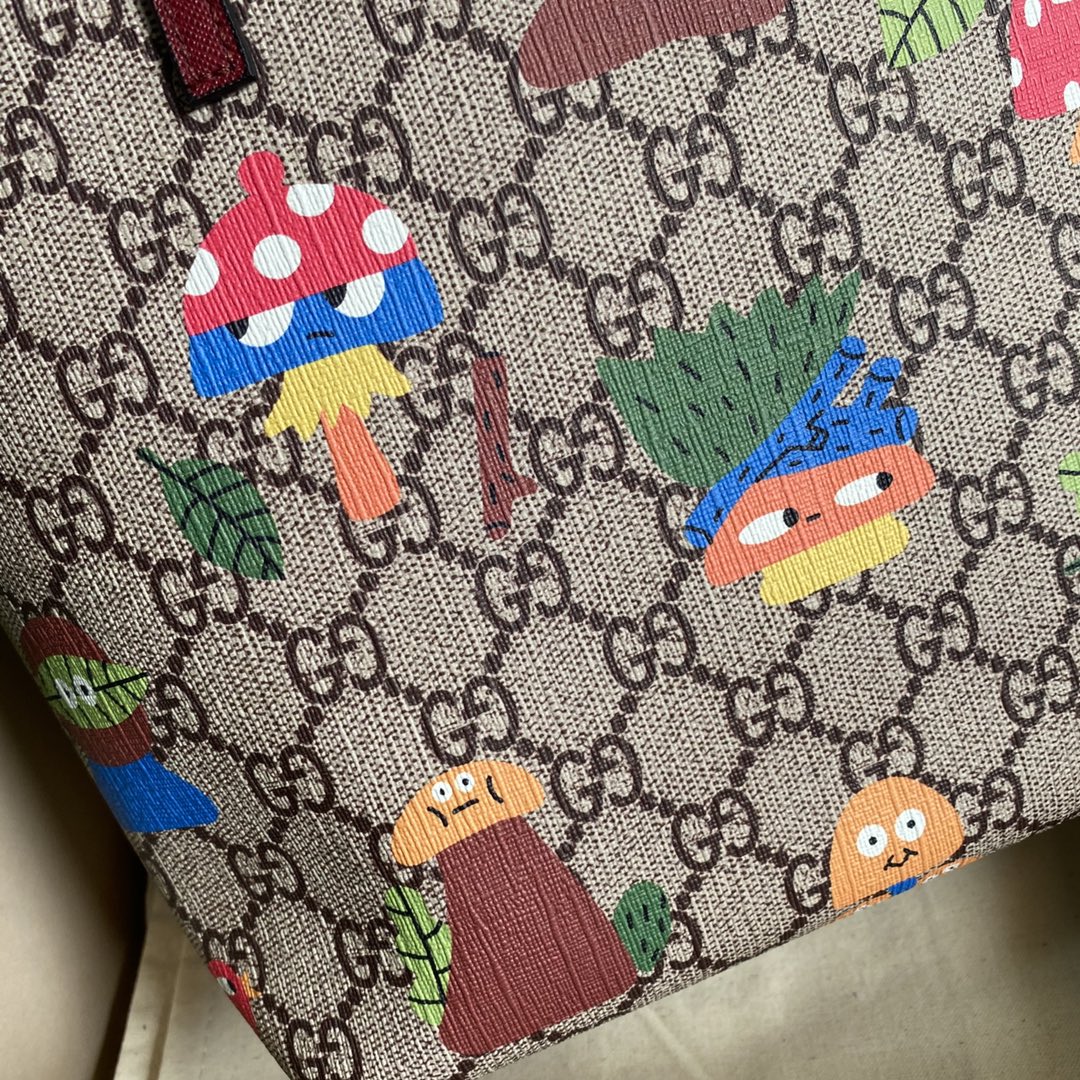 GUUCCCI 兒童包 古奇 410812尺寸 21*20*10cm顏色 卡通印花￥880-頂級1:1精品<a href=