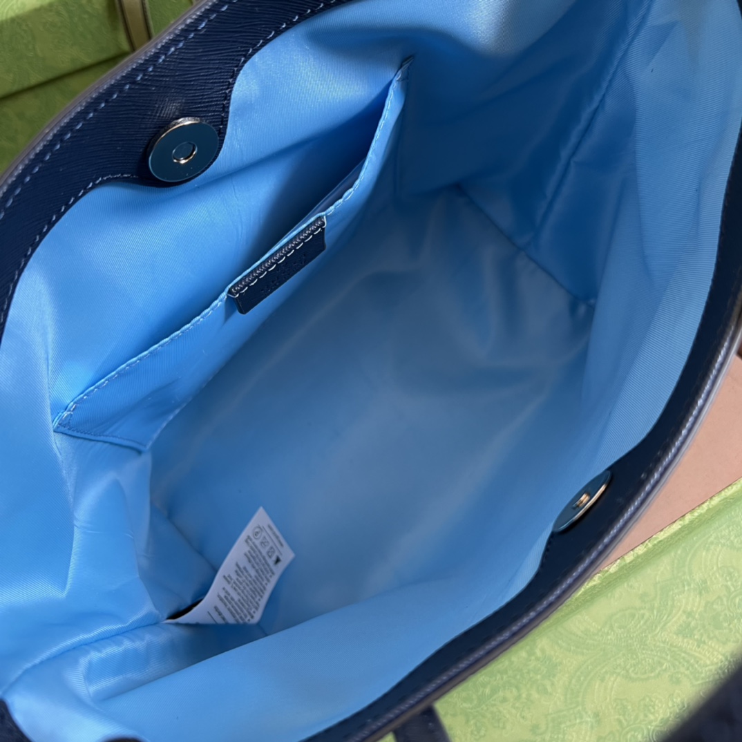 兒童包410812 尺寸 21*20*10cm 顏色 草莓 GUUCCCI 古奇￥880-頂級1:1精品高仿包包香港台灣批發價格推薦微信哪裡買