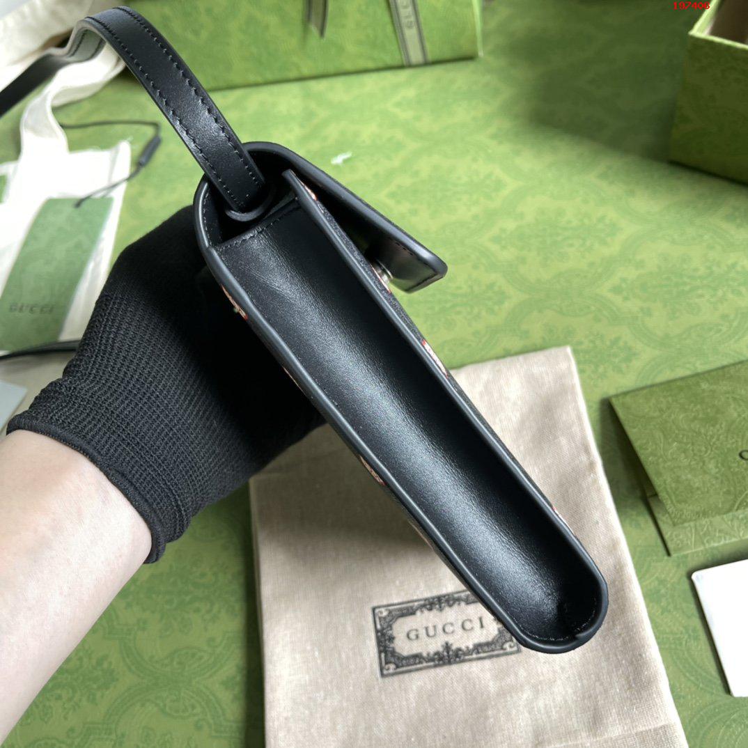 GUUCCCI 古奇 全套原廠綠盒包裝 G家最新手機包￥1280-頂級1:1精品高仿包包香港台灣批發價格推薦微信哪裡買