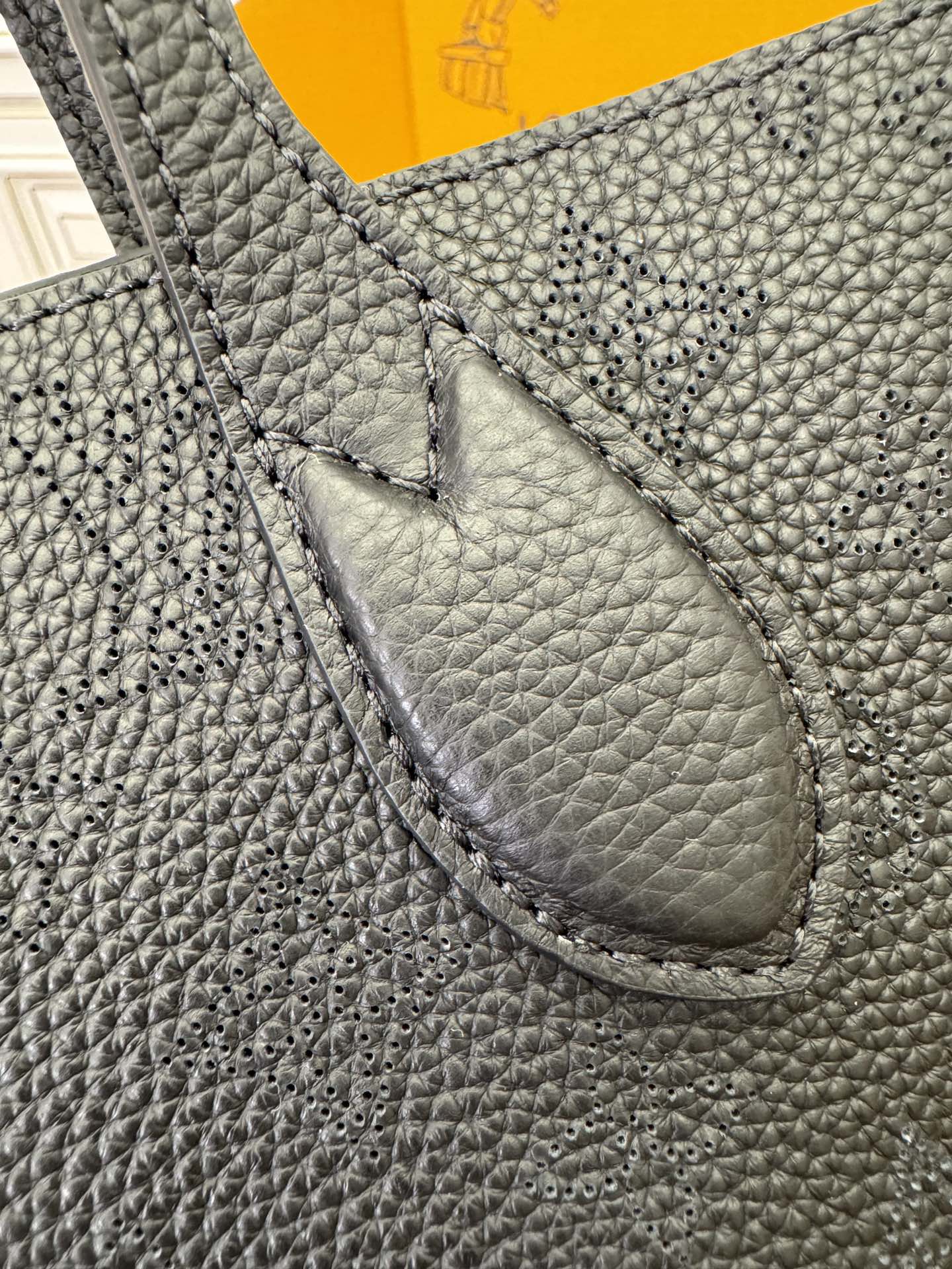 LV M21848 BLOSSOM 小號手袋¥2,260.00-頂級1:1精品高仿包包香港台灣批發價格推薦微信哪裡買