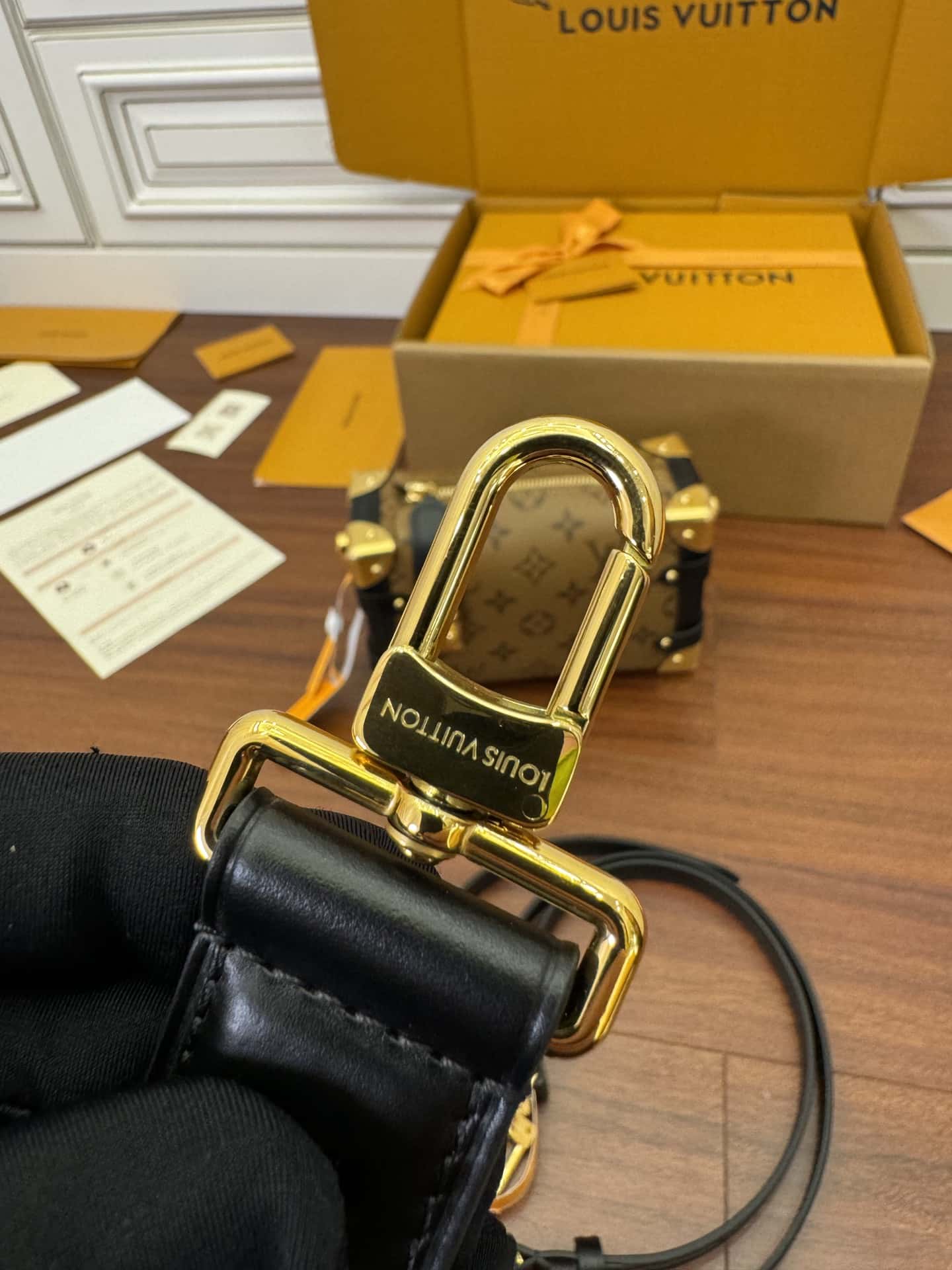 LV M47139 South Asia Exclusive Side Trunk PM專櫃同步¥2,380.00-頂級1:1精品高仿包包香港台灣批發價格推薦微信哪裡買