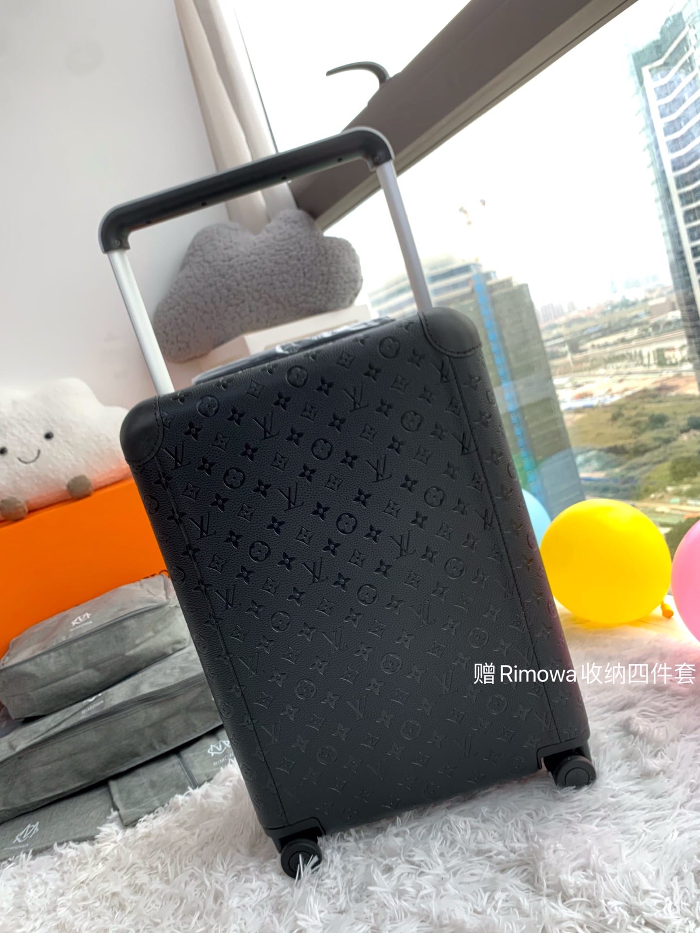 LV路易威登HORIZON 四輪拉桿箱M23203¥5480.00-頂級1:1精品高仿包包香港台灣批發價格推薦微信哪裡買