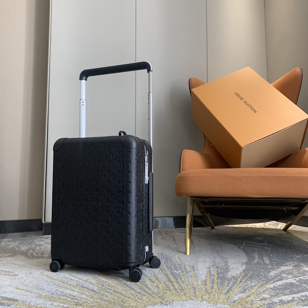 LV路易威登HORIZON 四輪拉桿箱¥5480.00-頂級1:1精品高仿包包香港台灣批發價格推薦微信哪裡買