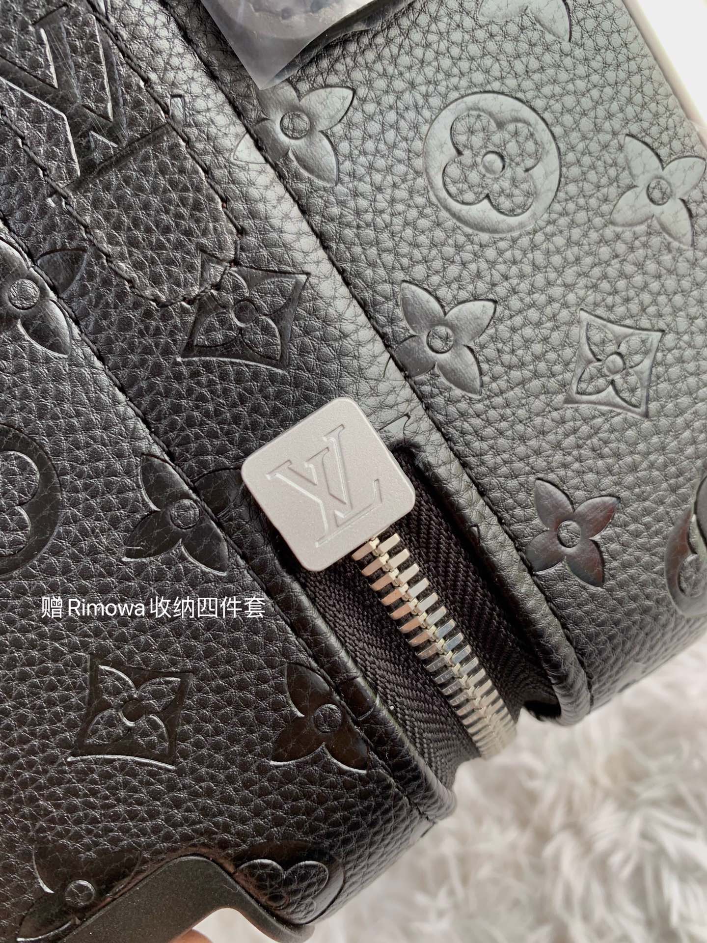 LV路易威登HORIZON 四輪拉桿箱M23203¥5480.00-頂級1:1精品高仿包包香港台灣批發價格推薦微信哪裡買