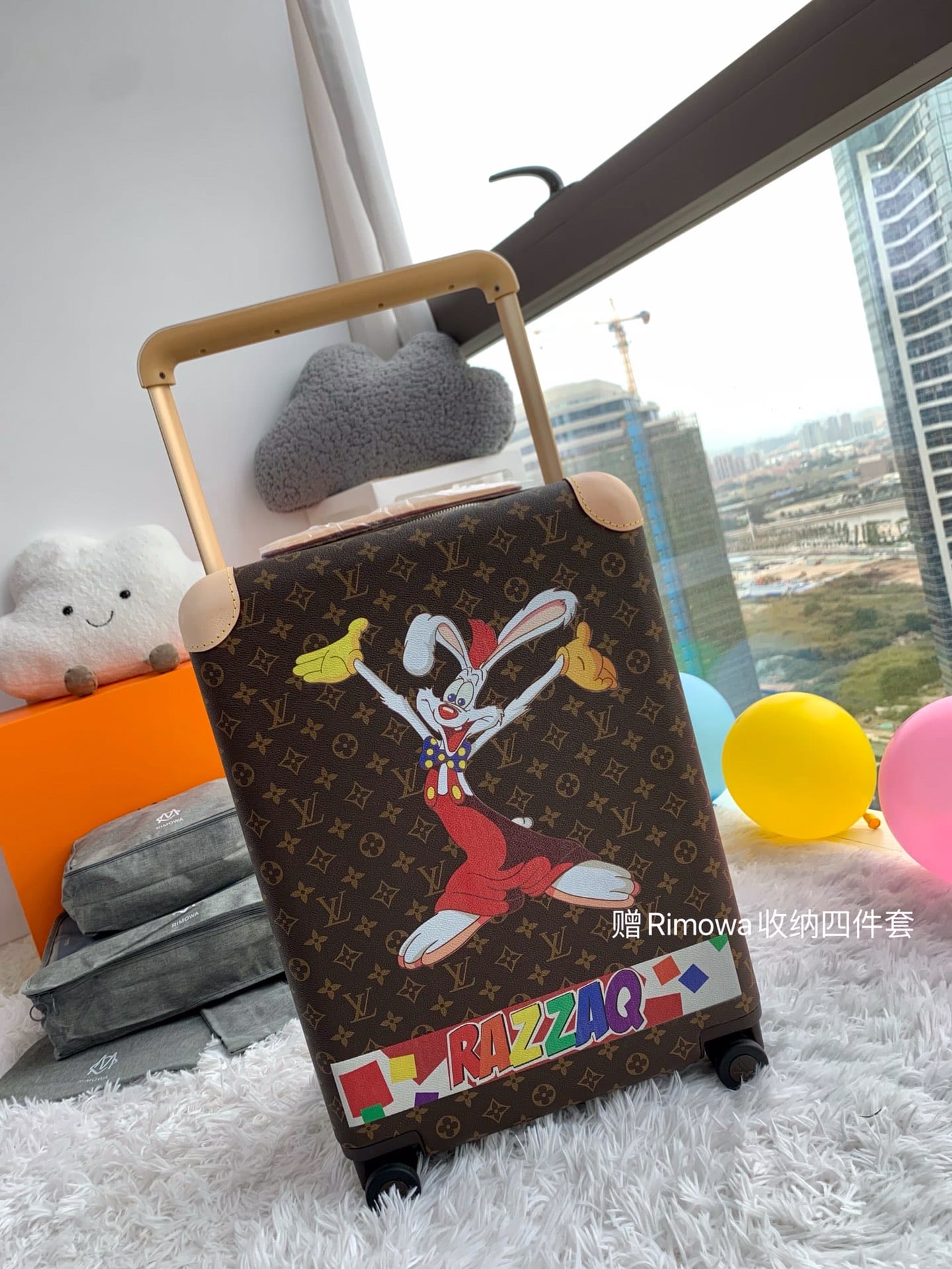 LV路易威登HORIZON 四輪拉桿箱M23203¥5180.00-頂級1:1精品高仿包包香港台灣批發價格推薦微信哪裡買