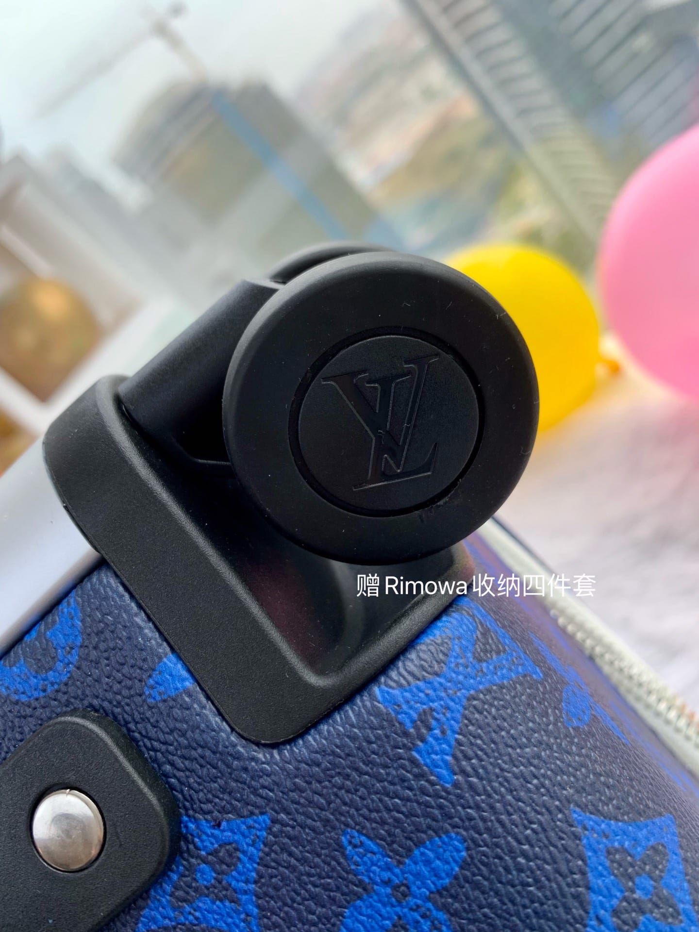 LV路易威登HORIZON 四輪拉桿箱M23203¥5180.00-頂級1:1精品高仿包包香港台灣批發價格推薦微信哪裡買