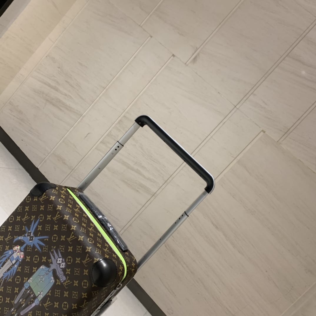 LV路易威登55cm新版 Horizon 拉桿箱¥5280.00-頂級1:1精品高仿包包香港台灣批發價格推薦微信哪裡買