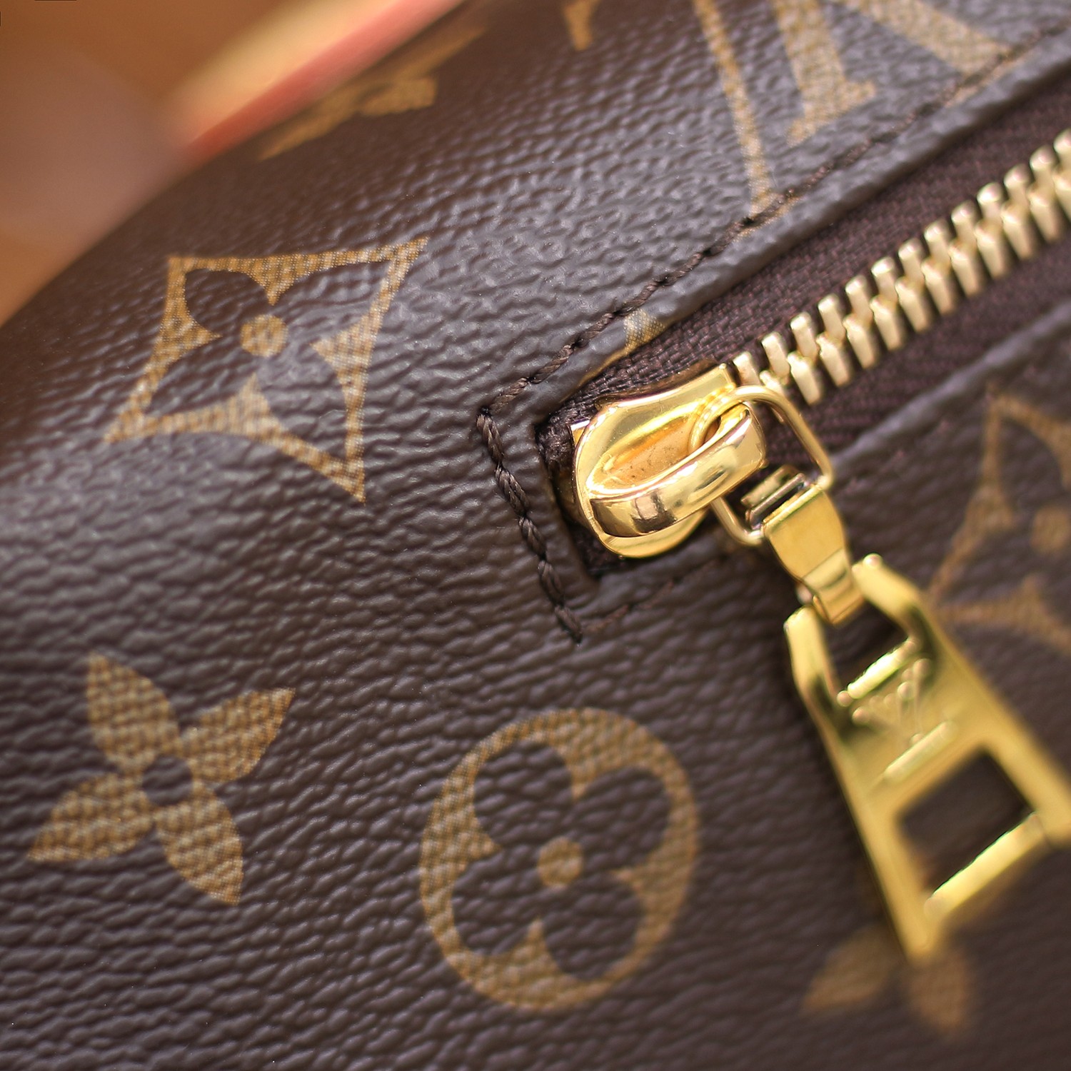 Louis Vuitton LV Bumbag老花腰包 M43644¥2180.00-頂級1:1精品高仿包包香港台灣批發價格推薦微信哪裡買