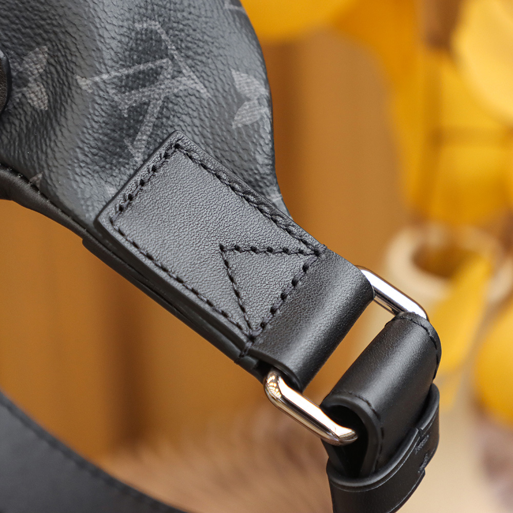 LV M44336腰包 Discovery Bumbag單肩背包¥1,880.00-頂級1:1精品高仿包包香港台灣批發價格推薦微信哪裡買