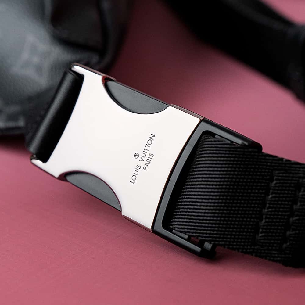 LV Discovery Bumbag PM M46035小號腰包繫列¥1,680.00-頂級1:1精品高仿包包香港台灣批發價格推薦微信哪裡買