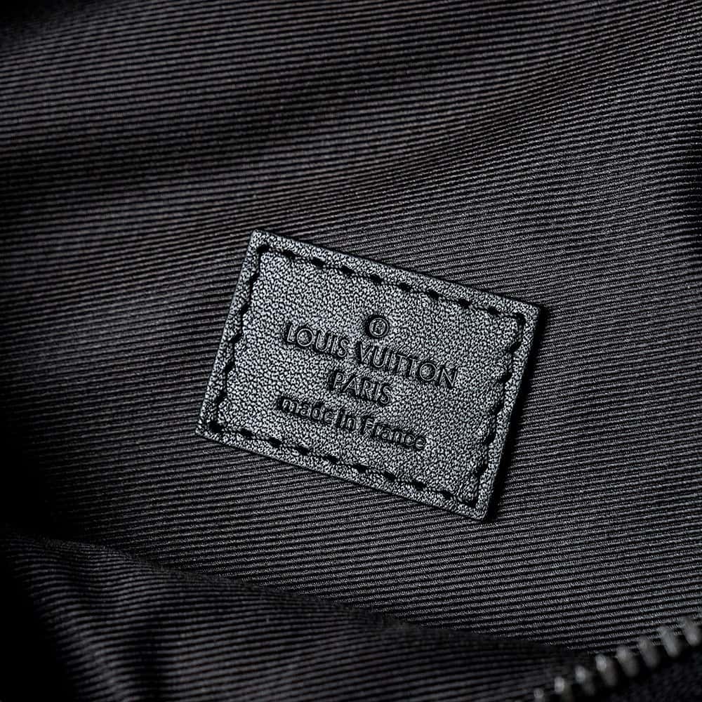 LV Discovery Bumbag PM M46035小號腰包繫列¥1,680.00-頂級1:1精品高仿包包香港台灣批發價格推薦微信哪裡買