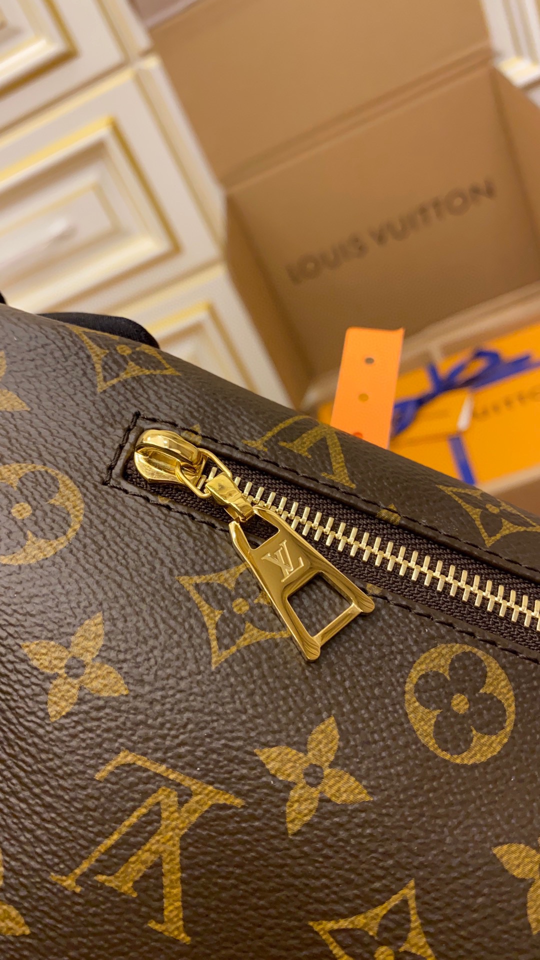 Louis Vuitton LV Bumbag 腰包 M43644¥1,680.00-頂級1:1精品高仿包包香港台灣批發價格推薦微信哪裡買