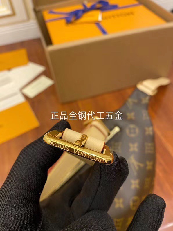 Louis Vuitton LV Bumbag Monogram腰包 M43644¥1,680.00-頂級1:1精品高仿包包香港台灣批發價格推薦微信哪裡買