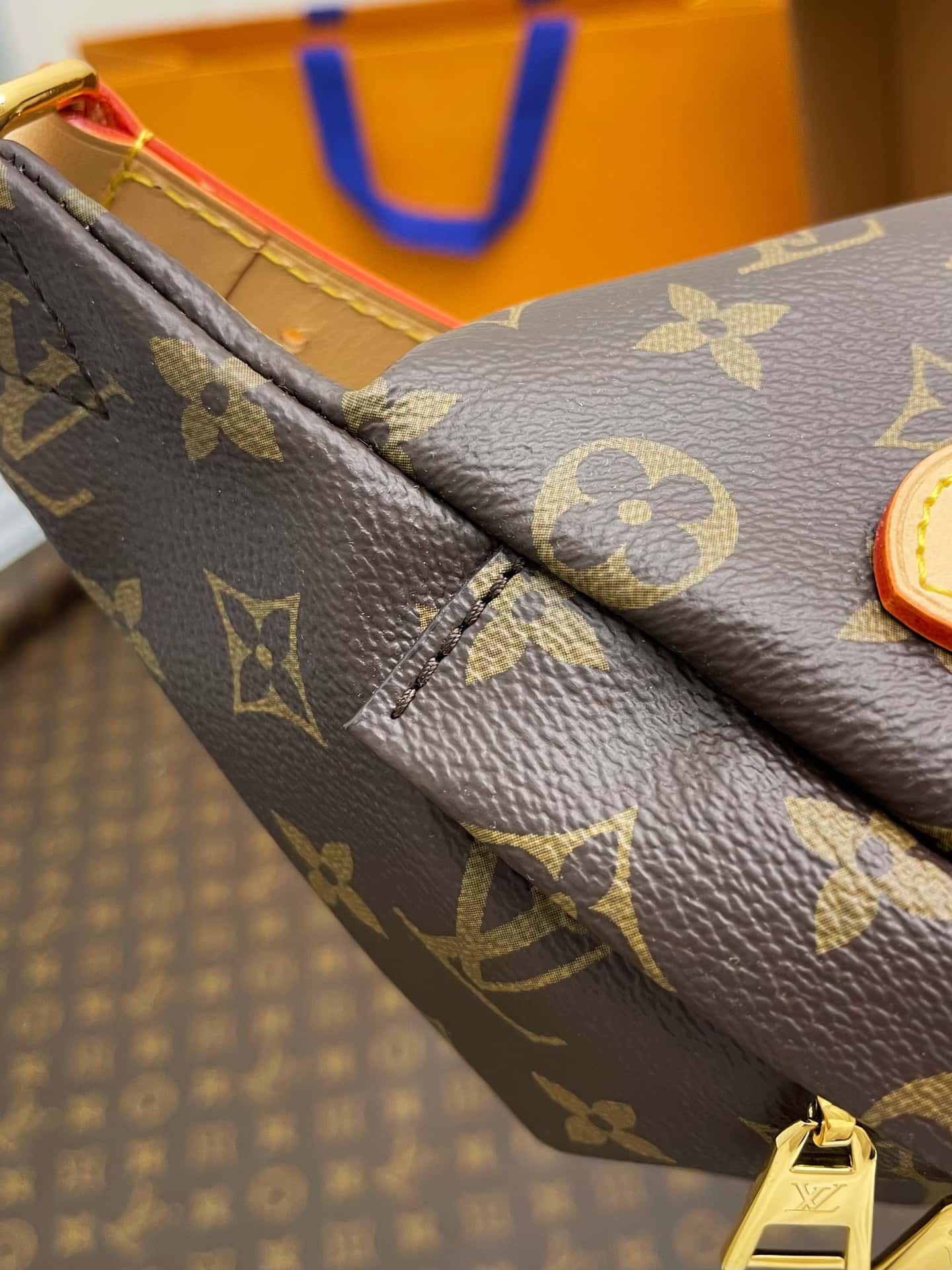 LV BUMBAG 老花腰包 M43644全套專櫃包裝¥1,680.00-頂級1:1精品高仿包包香港台灣批發價格推薦微信哪裡買