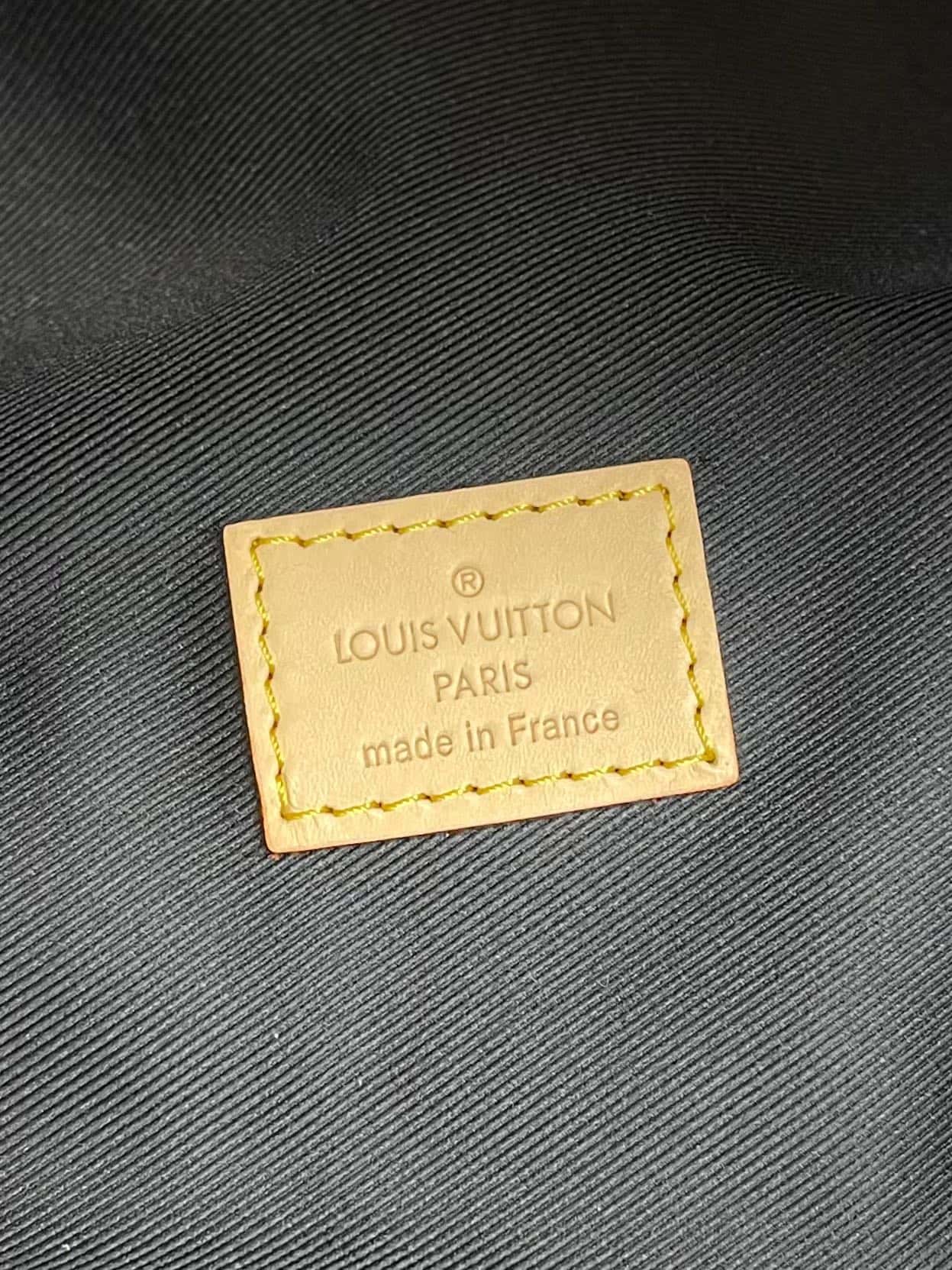 LV BUMBAG 老花腰包 M43644全套專櫃包裝¥1,680.00-頂級1:1精品高仿包包香港台灣批發價格推薦微信哪裡買