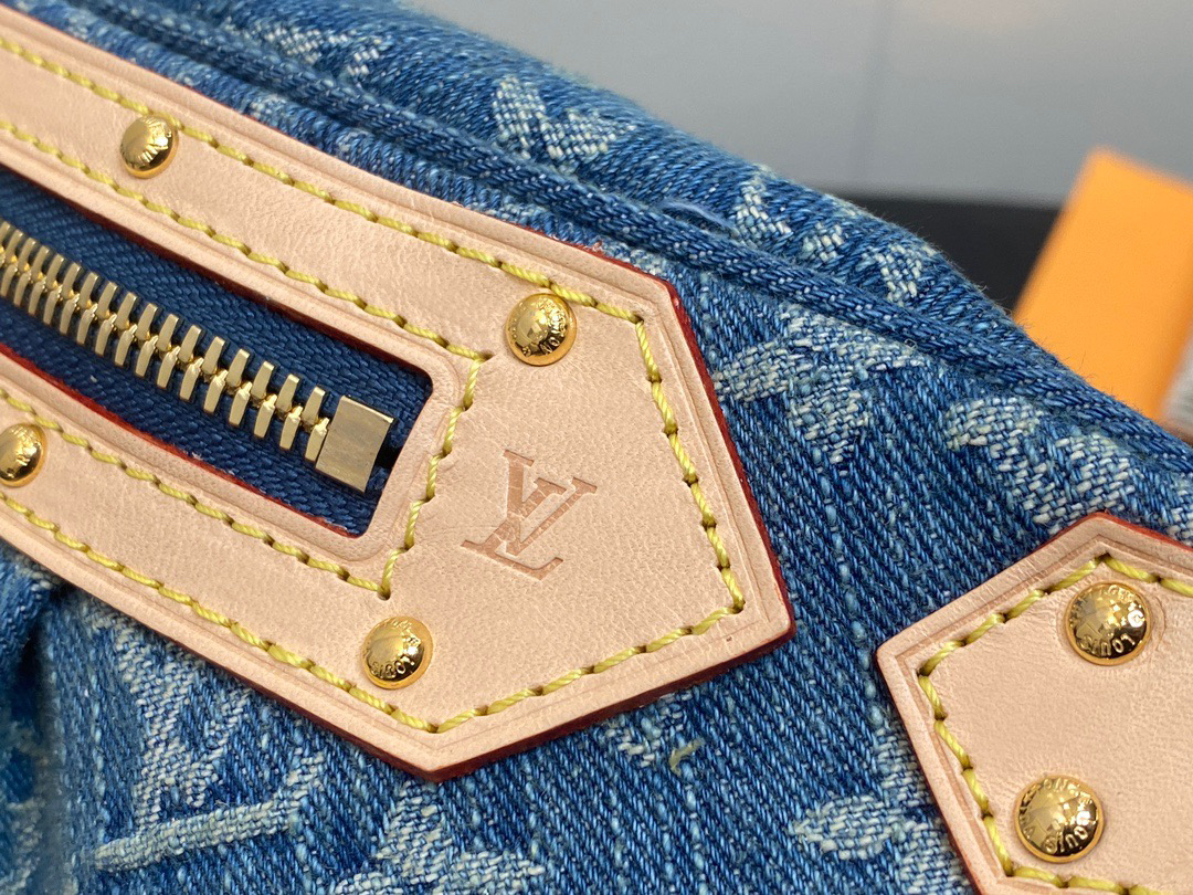 【原單精品】LV M46847藍色牛仔 丹寧胸包腰包繫列 最新款bumbag腰包¥1,480.00-頂級1:1精品高仿包包香港台灣批發價格推薦微信哪裡買