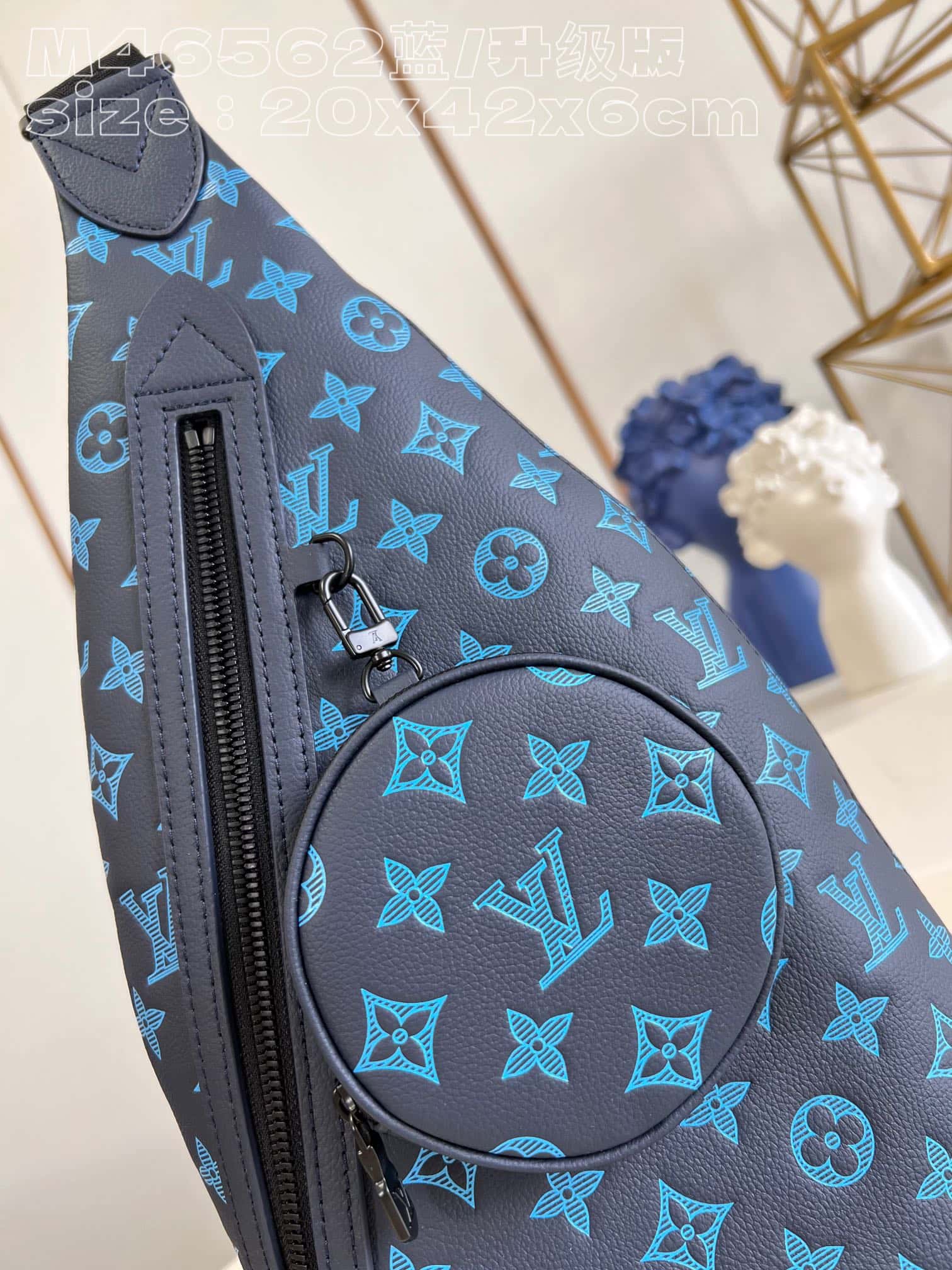 LV斜挎包頂級原單包 M46562 Duo Slingbag¥1680.00-頂級1:1精品高仿包包香港台灣批發價格推薦微信哪裡買