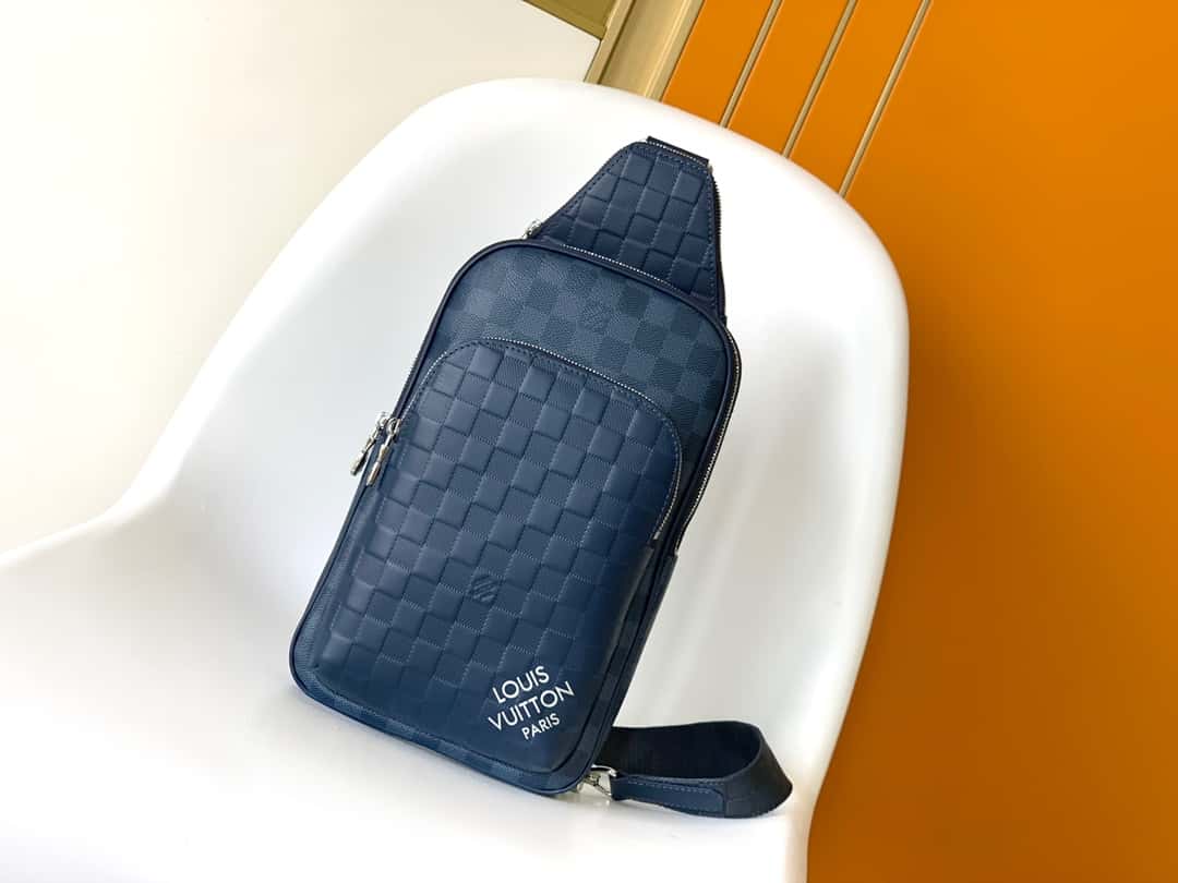 Louis Vuitton N40439藍色全皮 男包胸包繫列¥1680.00-頂級1:1精品高仿包包香港台灣批發價格推薦微信哪裡買