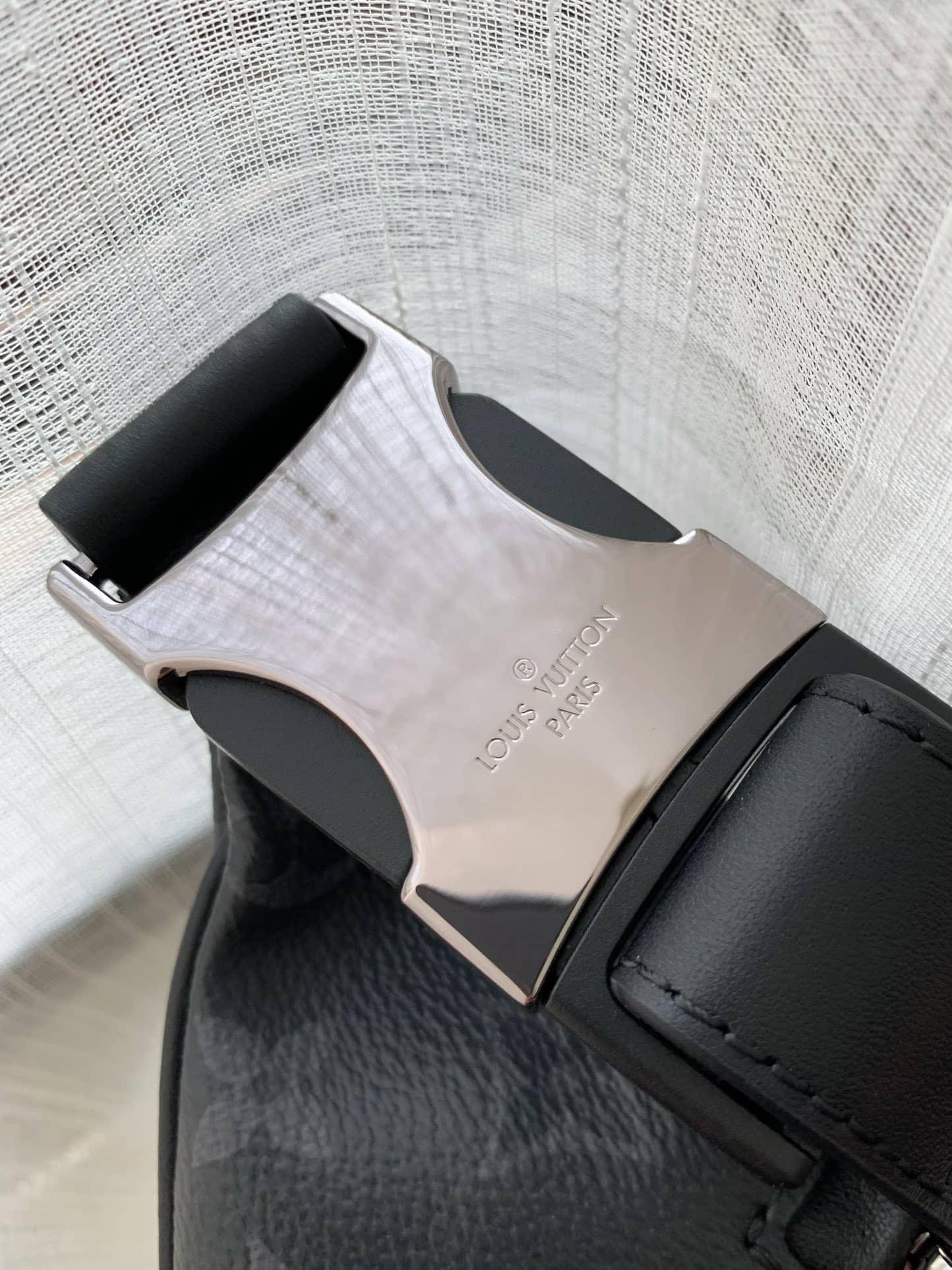 LV M44336 Discovery Bumbag原單胸包¥1580.00-頂級1:1精品高仿包包香港台灣批發價格推薦微信哪裡買