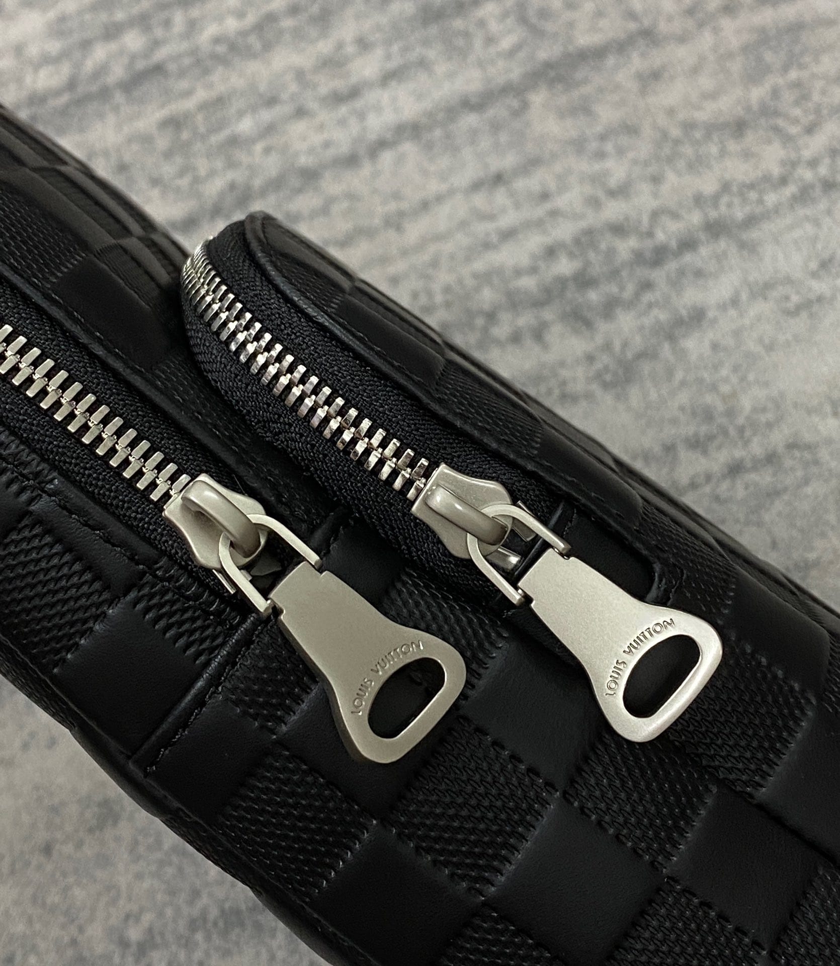 LV運動風糅合休閑氣息 N41720 AVENUE SLING BAG頂級原單單肩包¥1,280.00-頂級1:1精品高仿包包香港台灣批發價格推薦微信哪裡買 LV運動風糅合休閑氣息 N41720 AVENUE SLING BAG頂級原單單肩包¥1,280.00-頂級1:1精品高仿包包香港台灣批發價格推薦微信哪裡買
