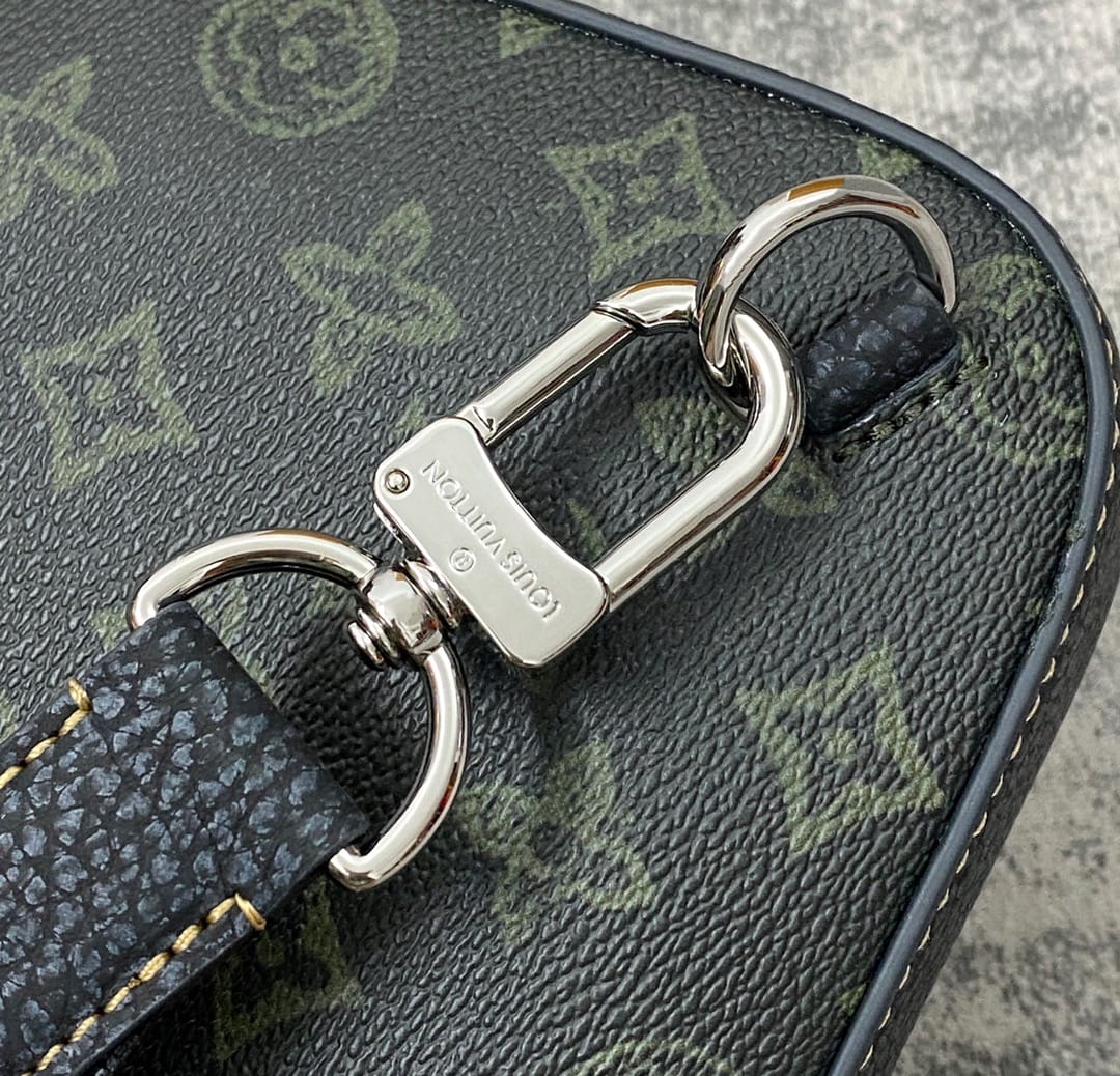LV靈巧單肩帶便於左右背挎 M46344 AVENUE 單肩包¥1,280.00-頂級1:1精品高仿包包香港台灣批發價格推薦微信哪裡買