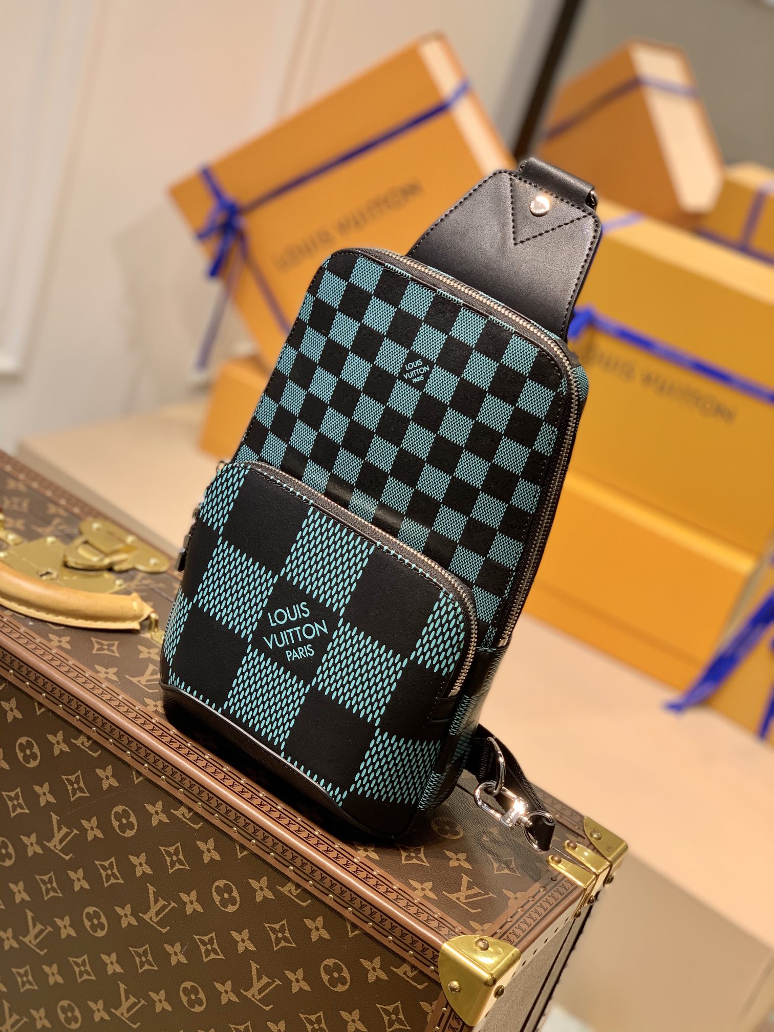 Louis Vuitton LV Avenue Slingbag N50038水綠色頂級原單包¥1380.00-頂級1:1精品高仿包包香港台灣批發價格推薦微信哪裡買