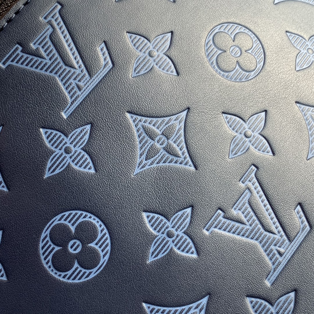 Louis Vuitton LV Discovery 原單腰包 M45729藍色¥1380.00-頂級1:1精品高仿包包香港台灣批發價格推薦微信哪裡買