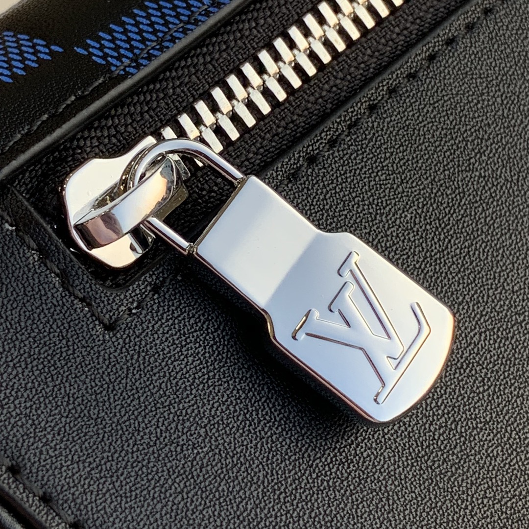 Louis Vuitton LV Campus 腰包 N50022海軍藍¥1,280.00-頂級1:1精品高仿包包香港台灣批發價格推薦微信哪裡買