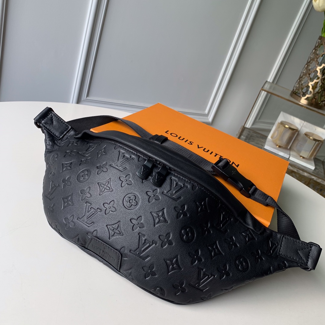 Louis Vuitton腰包 LV斜挎包 Discovery Bumbag M44388肩背包¥1,480.00-頂級1:1精品高仿包包香港台灣批發價格推薦微信哪裡買