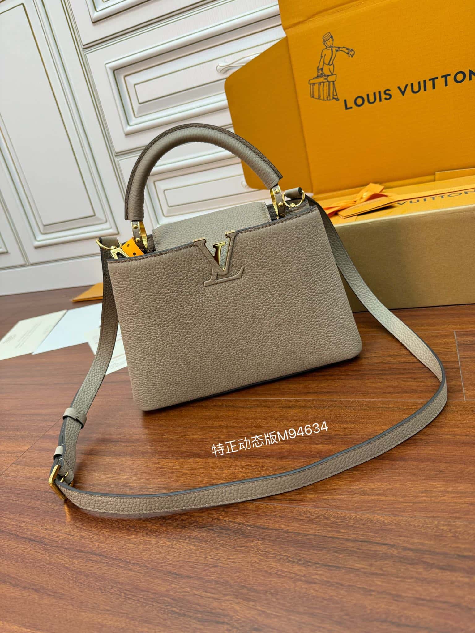 LV M94634 Capucines BB 手袋專櫃同步¥3480.00-頂級1:1精品高仿包包香港台灣批發價格推薦微信哪裡買