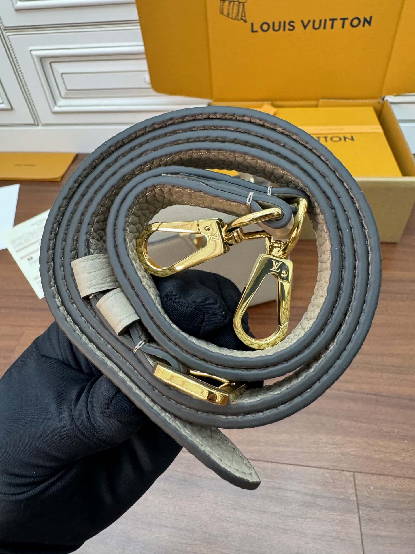 LV M94634 Capucines BB 手袋專櫃同步¥3480.00-頂級1:1精品高仿包包香港台灣批發價格推薦微信哪裡買