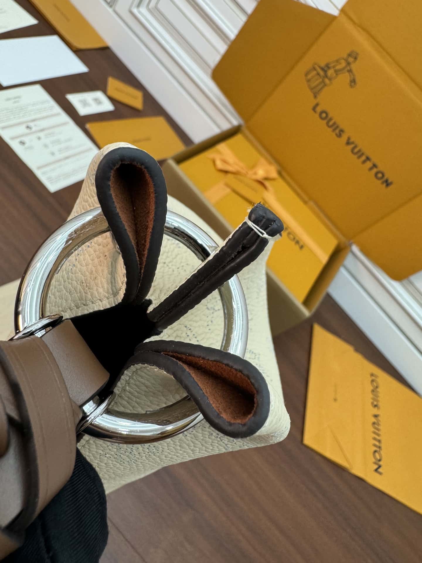 LV M53188特正版 Carmel正品代工廠意大利A級皮料¥3480.00-頂級1:1精品高仿包包香港台灣批發價格推薦微信哪裡買