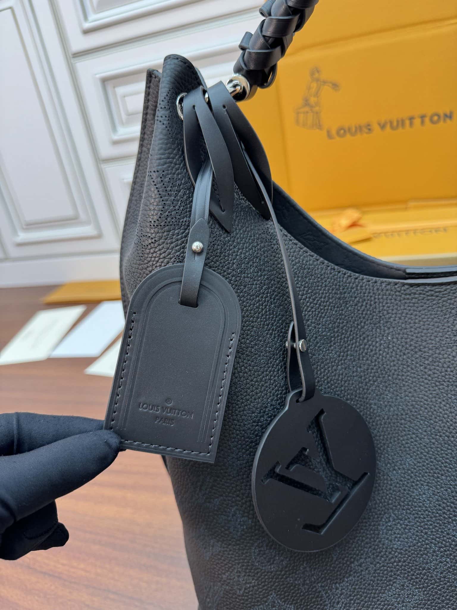 LV頂級原單正品級 M52950特正版 Carmel尺寸:35x40x17CM¥3,280.00-頂級1:1精品高仿包包香港台灣批發價格推薦微信哪裡買