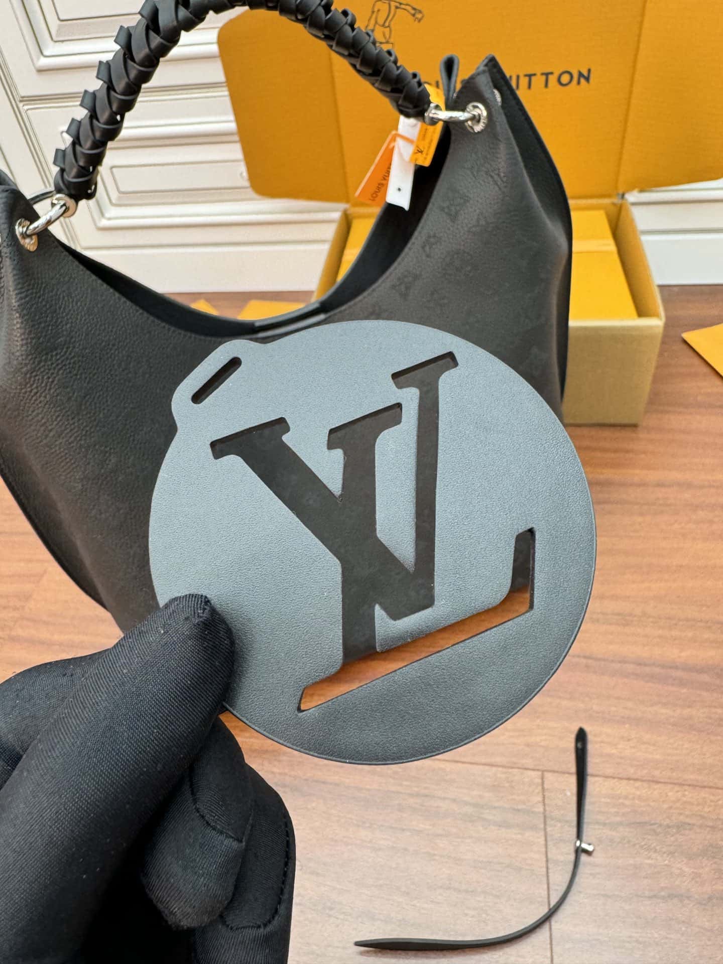 LV頂級原單正品級 M52950特正版 Carmel尺寸:35x40x17CM¥3,280.00-頂級1:1精品高仿包包香港台灣批發價格推薦微信哪裡買