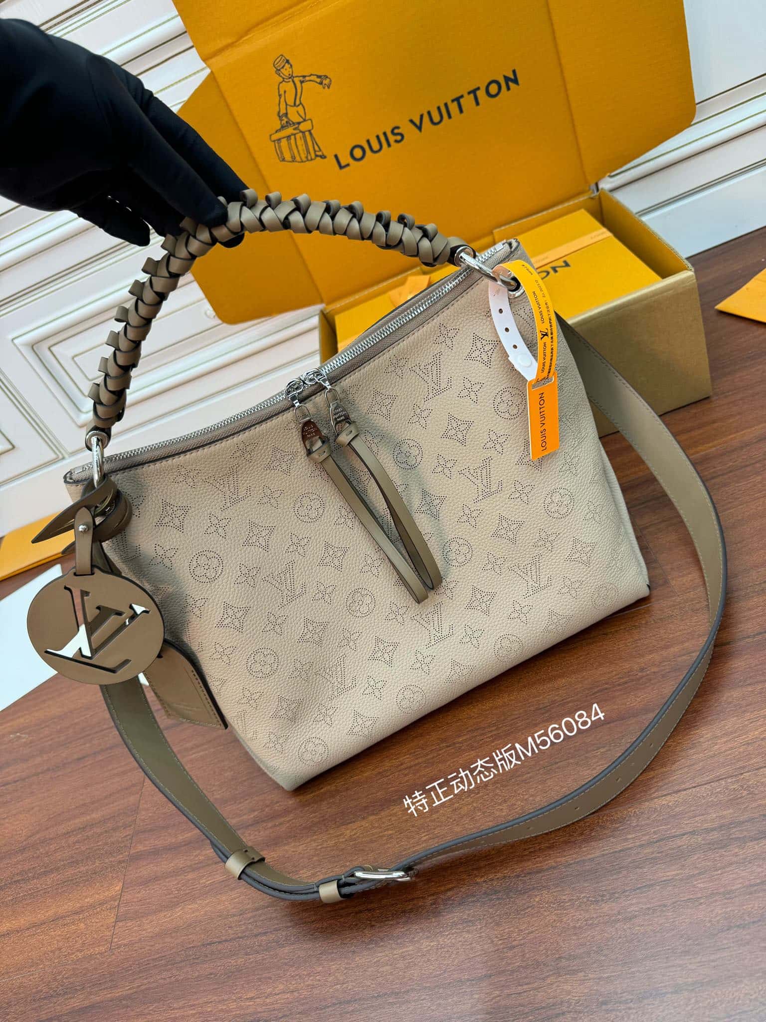 LV 正品級原單M56084 BEAUBOURG HOBO 中號手袋¥3,180.00-頂級1:1精品高仿包包香港台灣批發價格推薦微信哪裡買