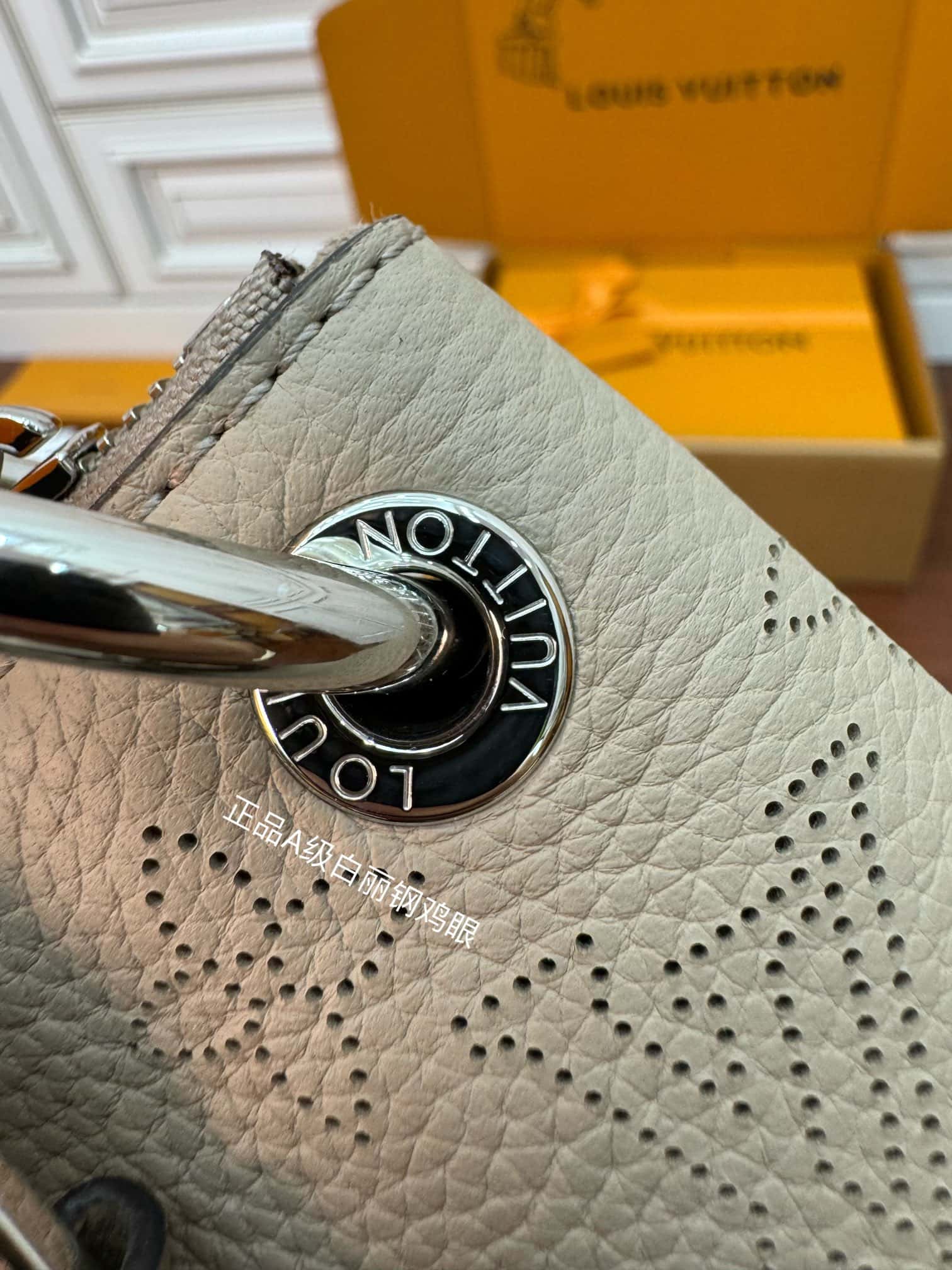 LV 正品級原單M56084 BEAUBOURG HOBO 中號手袋¥3,180.00-頂級1:1精品高仿包包香港台灣批發價格推薦微信哪裡買