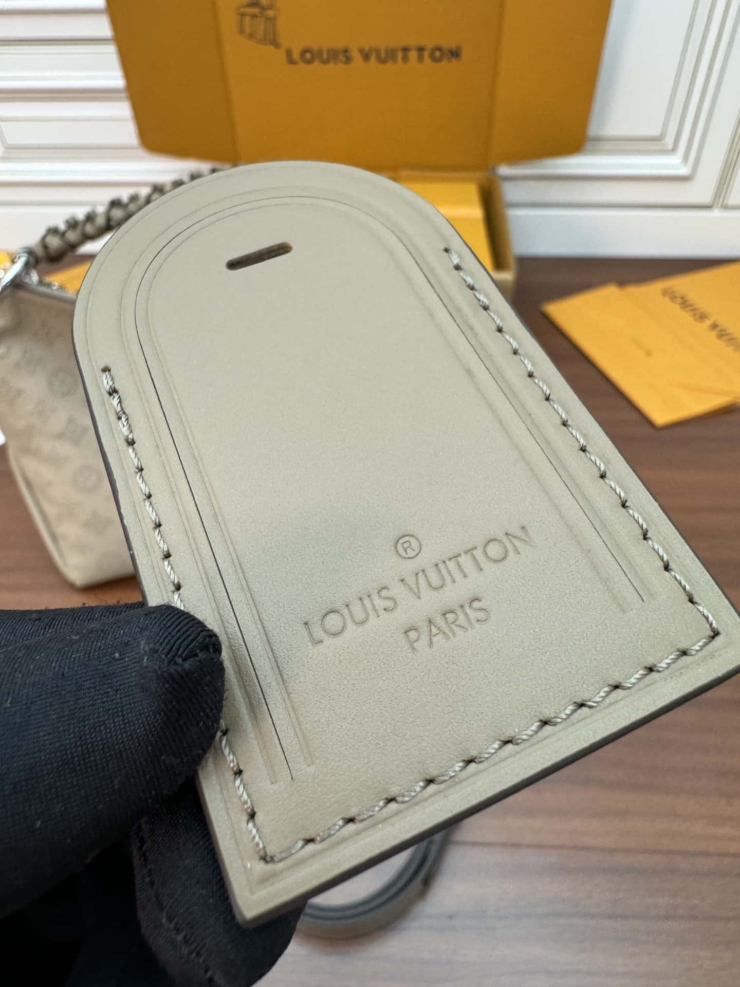 LV 正品級原單M56084 BEAUBOURG HOBO 中號手袋¥3,180.00-頂級1:1精品高仿包包香港台灣批發價格推薦微信哪裡買