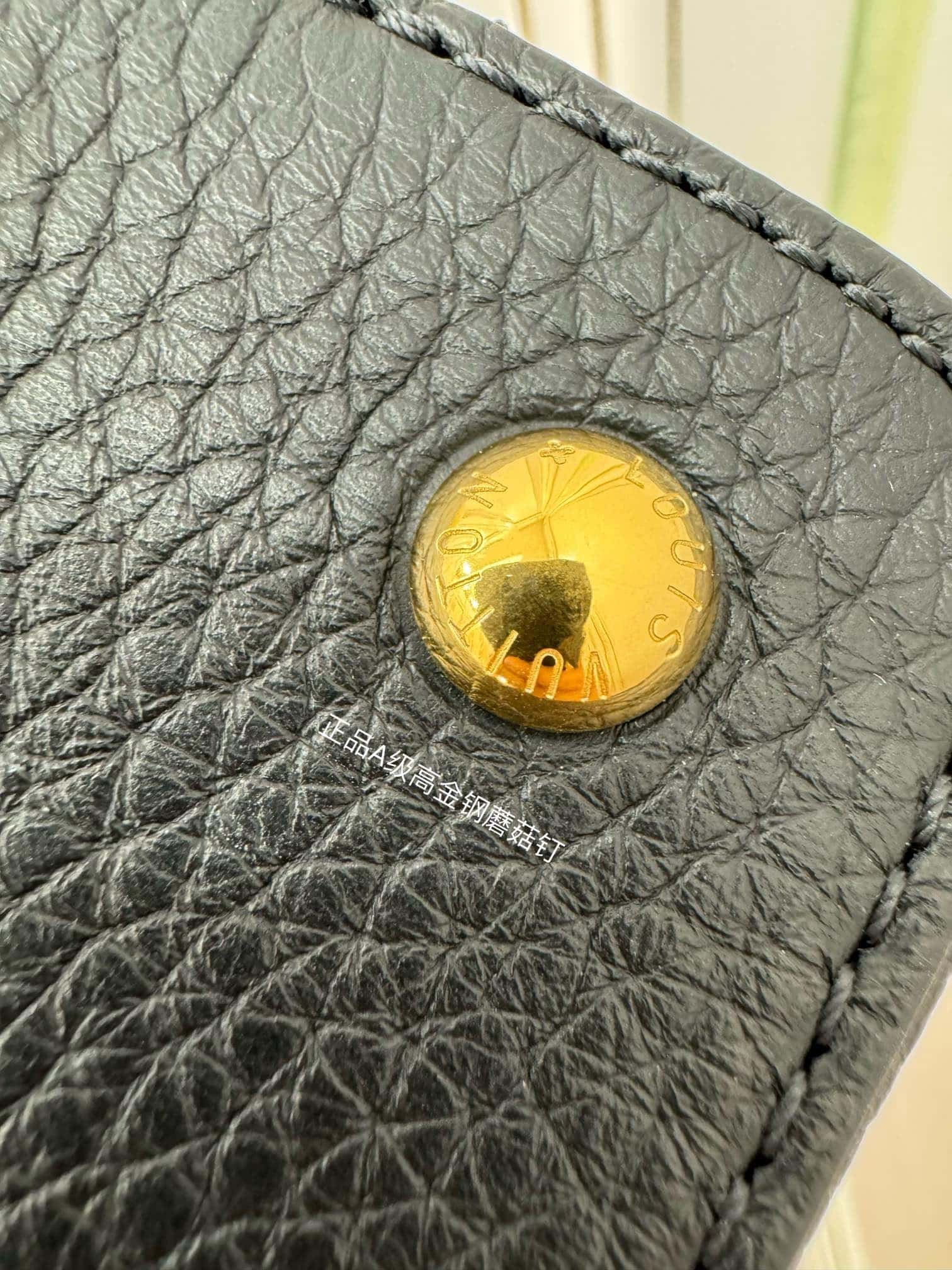 LV頂級高仿正品級 M56669 Capucines 迷你手袋¥3,180.00-頂級1:1精品高仿包包香港台灣批發價格推薦微信哪裡買