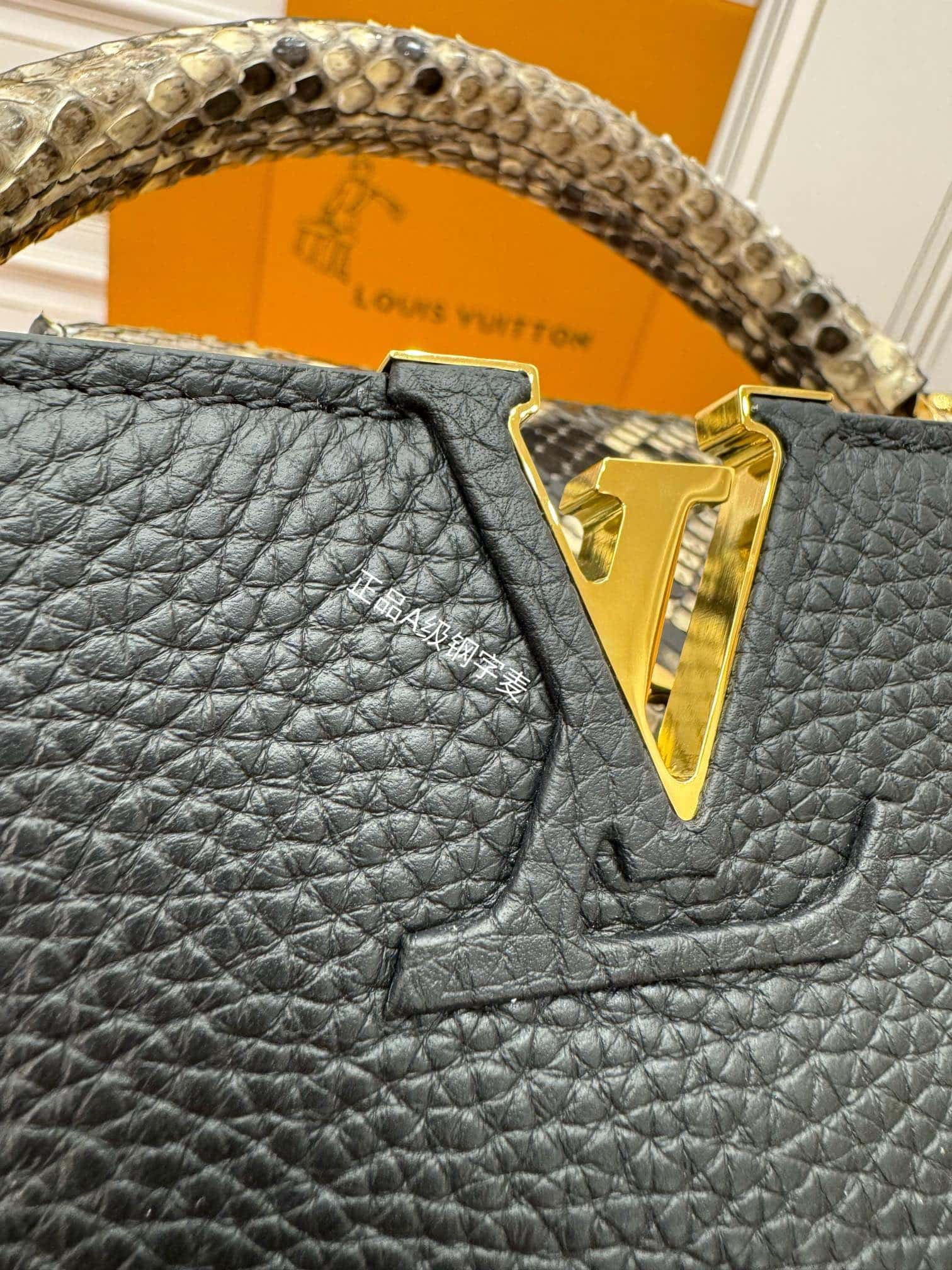 LV 精仿原單N95509 CAPUCINES 迷你手袋¥3,180.00-頂級1:1精品高仿包包香港台灣批發價格推薦微信哪裡買