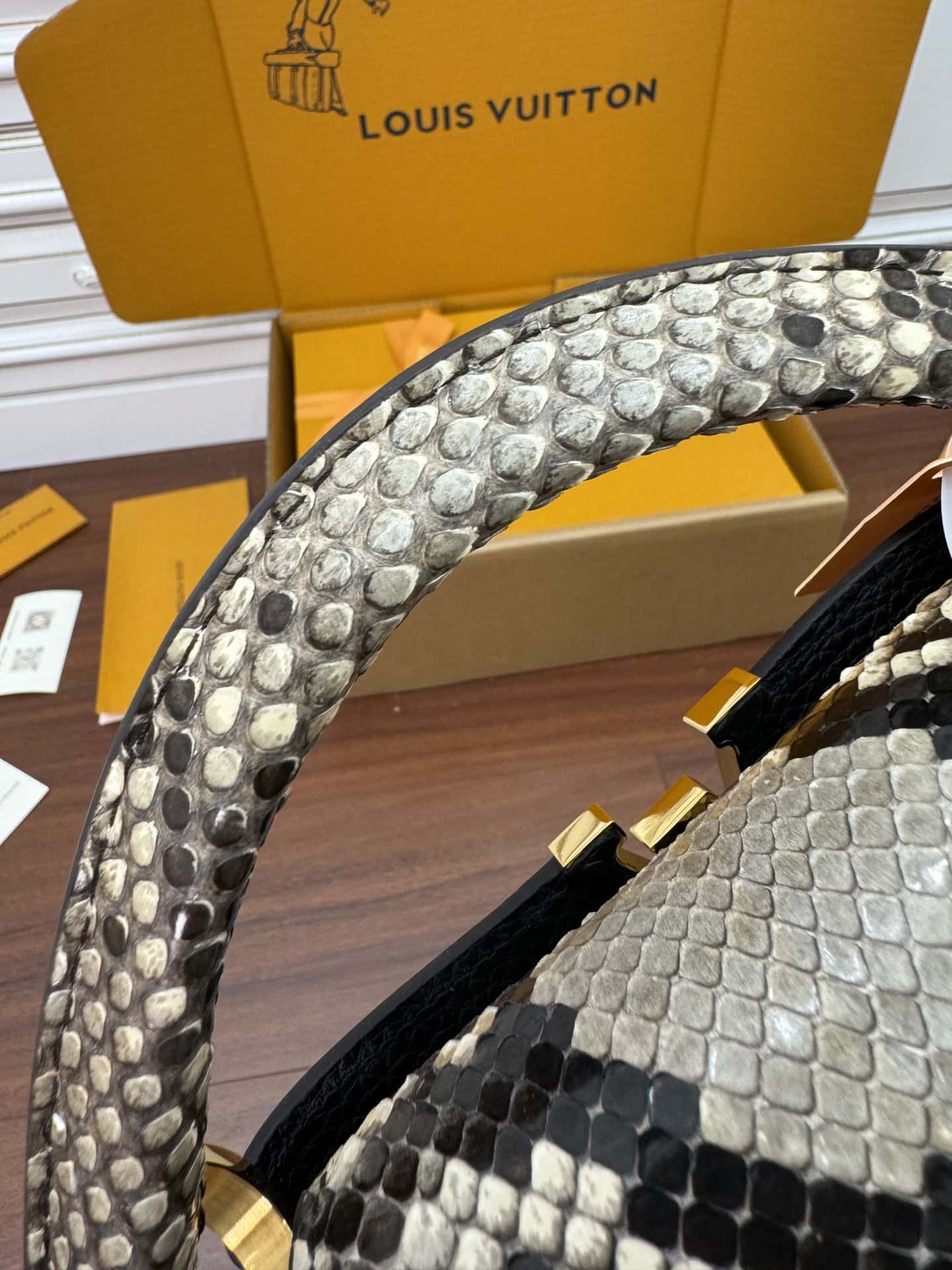 LV 精仿原單N95509 CAPUCINES 迷你手袋¥3,180.00-頂級1:1精品高仿包包香港台灣批發價格推薦微信哪裡買