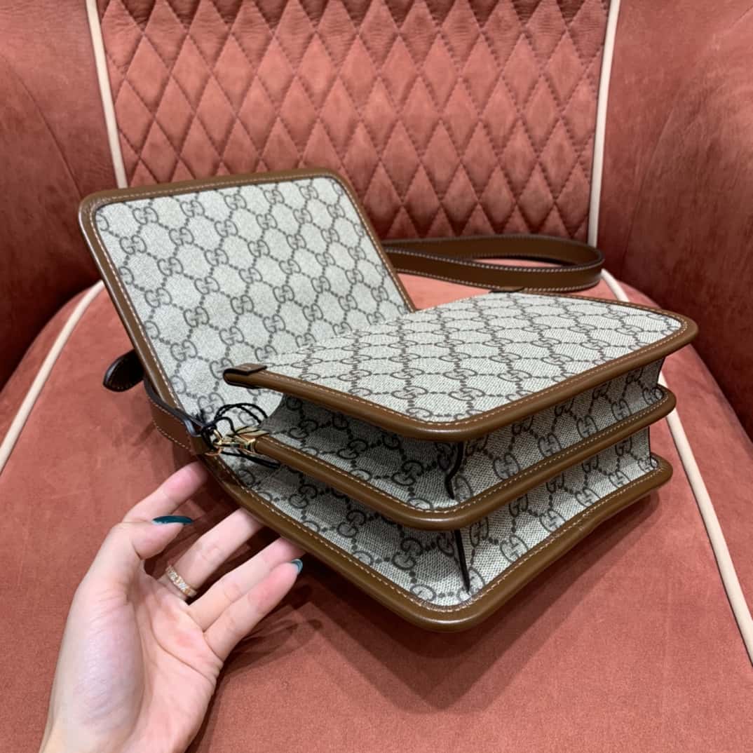 GUUCCCI Retro風琴包 671620最頂高仿包包¥1,880.00-頂級1:1精品高仿包包香港台灣批發價格推薦微信哪裡買
