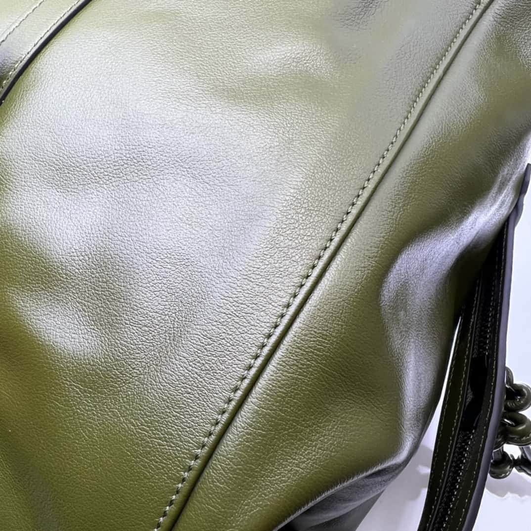 GUUCCCI古馳飾同色系雙G大號托特包725683¥2480.00-頂級1:1精品高仿包包香港台灣批發價格推薦微信哪裡買