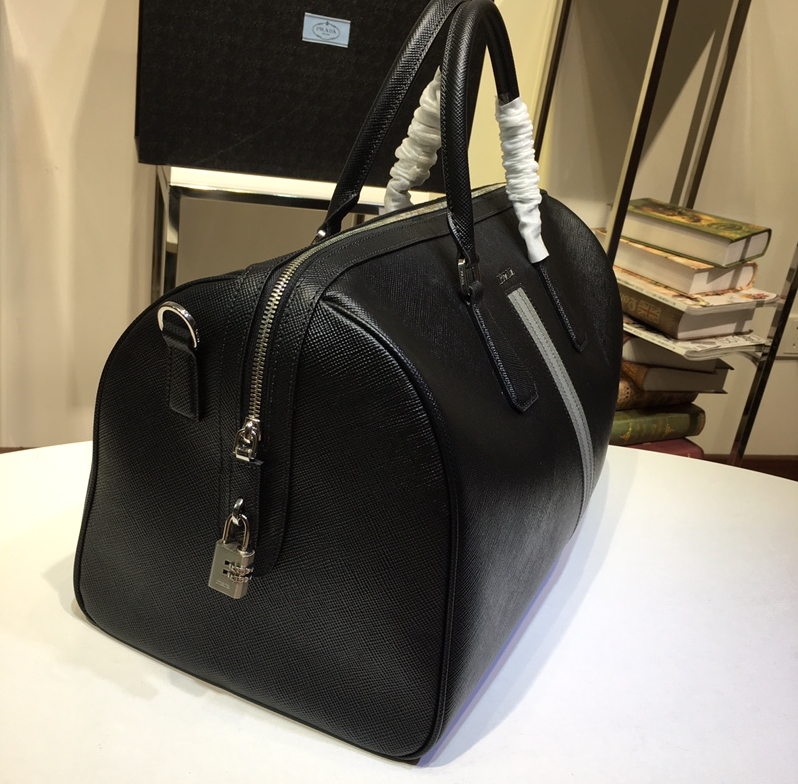 PRADA頂級原單正品級普拉達進口十字紋牛皮旅行包372R¥2980.00-頂級1:1精品高仿包包香港台灣批發價格推薦微信哪裡買