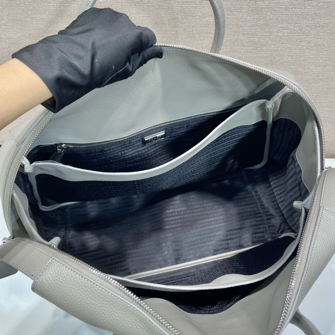 PRADA普拉達高仿原單進口小牛皮新款旅行包2VC035¥2980.00-頂級1:1精品高仿包包香港台灣批發價格推薦微信哪裡買