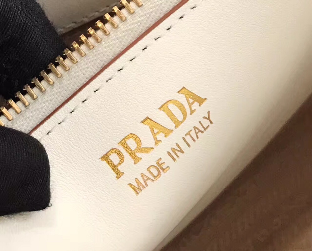 PRADA普拉達高仿正品級進口十字紋牛皮手提包1BA102¥2980.00-頂級1:1精品高仿包包香港台灣批發價格推薦微信哪裡買