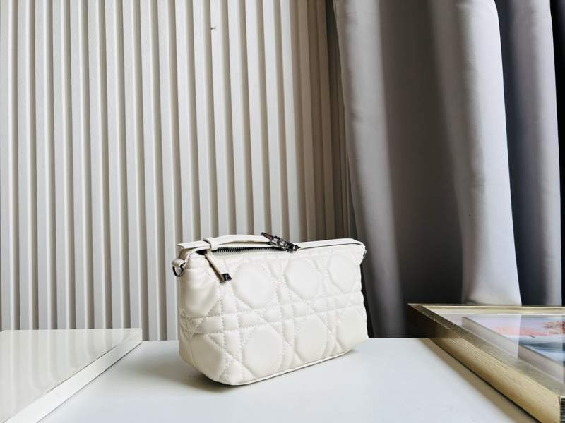 Dior迪奧Nomad奶白色手提包飯盒包-頂級1:1精品高仿包包香港台灣批發價格推薦微信哪裡買