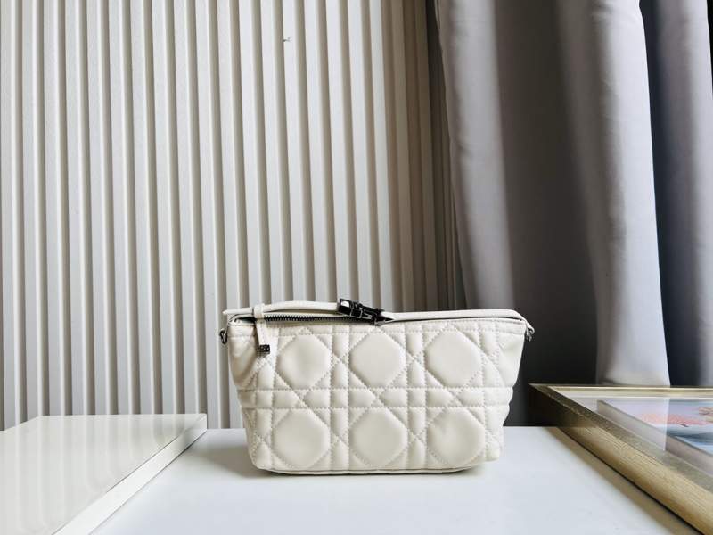 Dior迪奧Nomad奶白色手提包飯盒包-頂級1:1精品高仿包包香港台灣批發價格推薦微信哪裡買